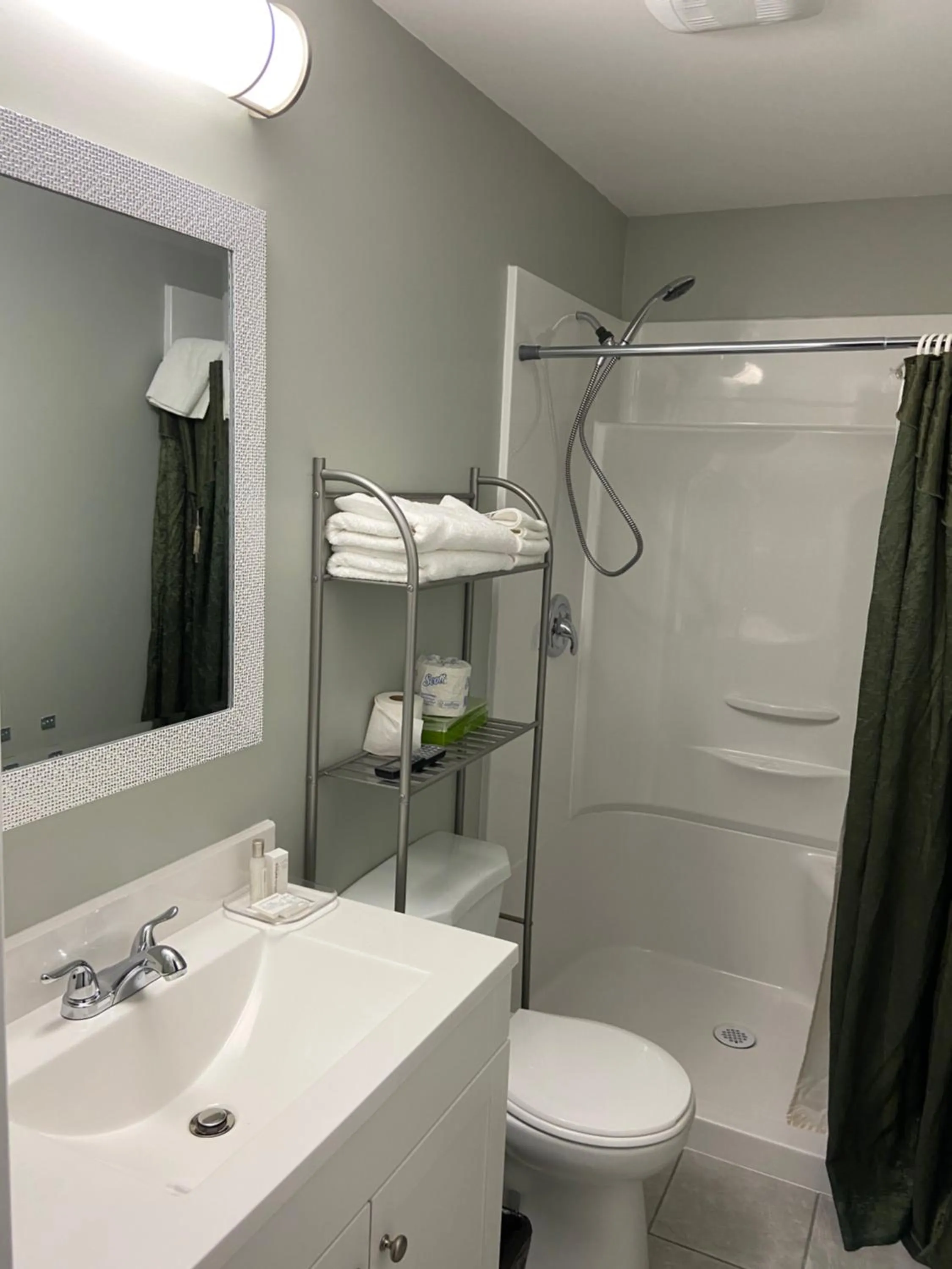 Shower in Lakeshore Suites