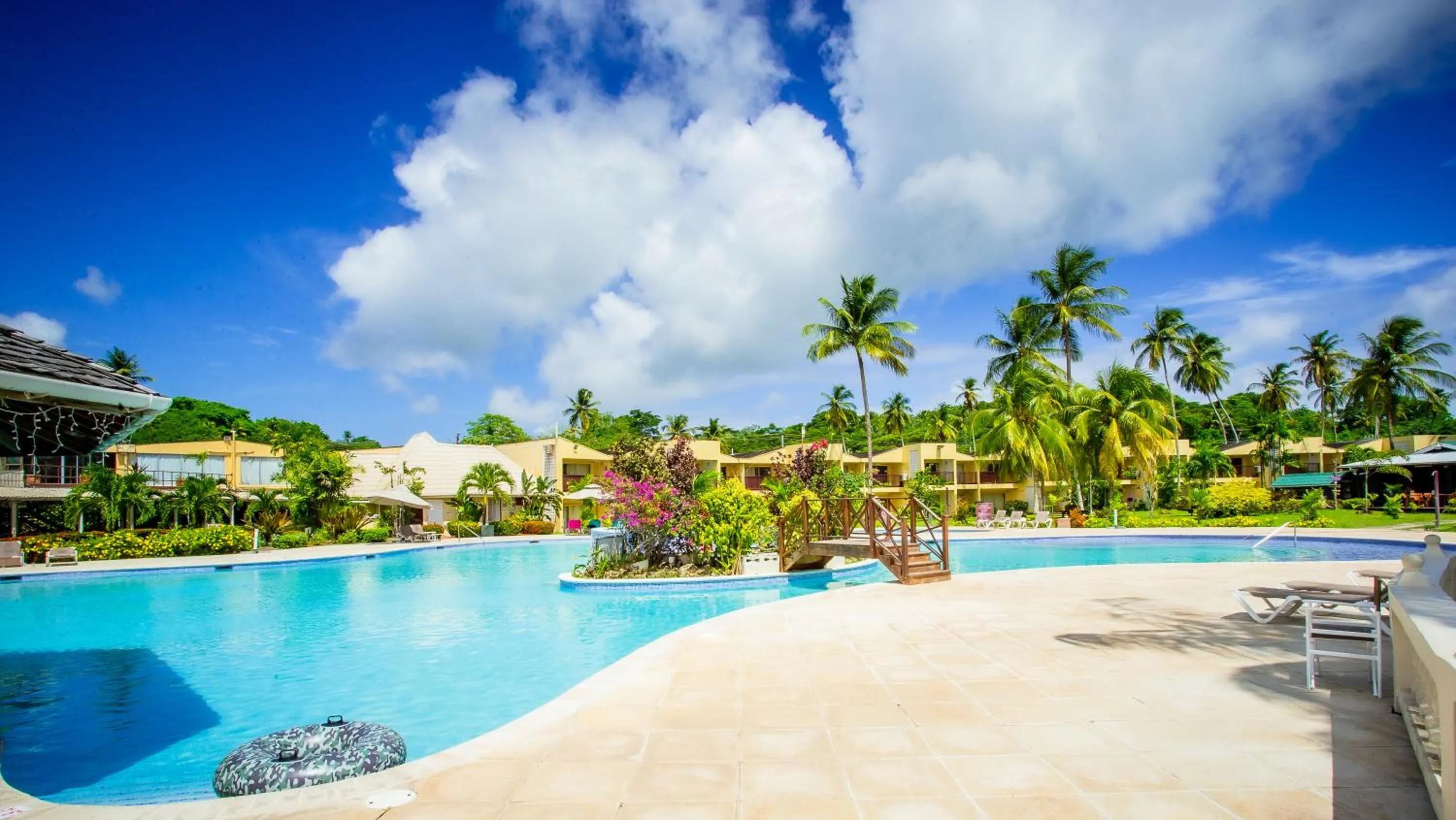 Pool view in Starfish Tobago