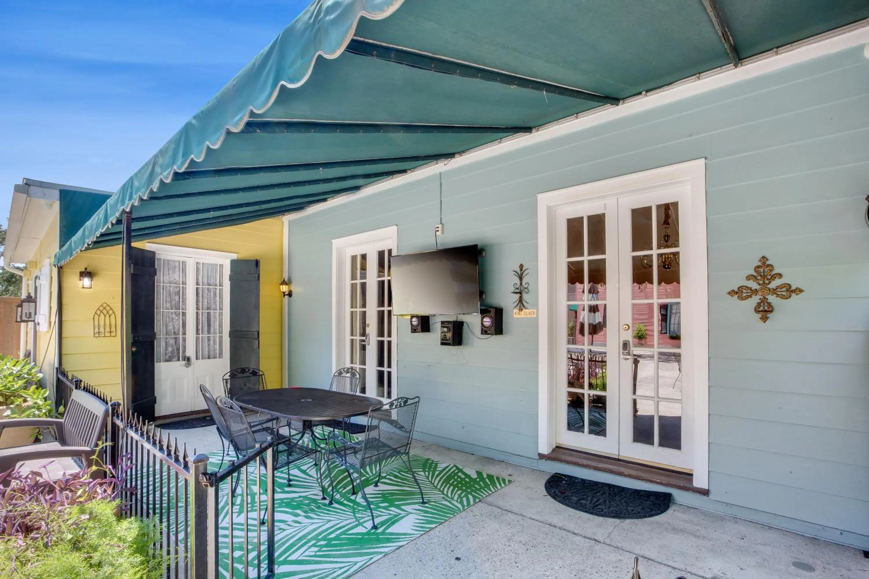 Patio in New Orleans Jazz Quarters