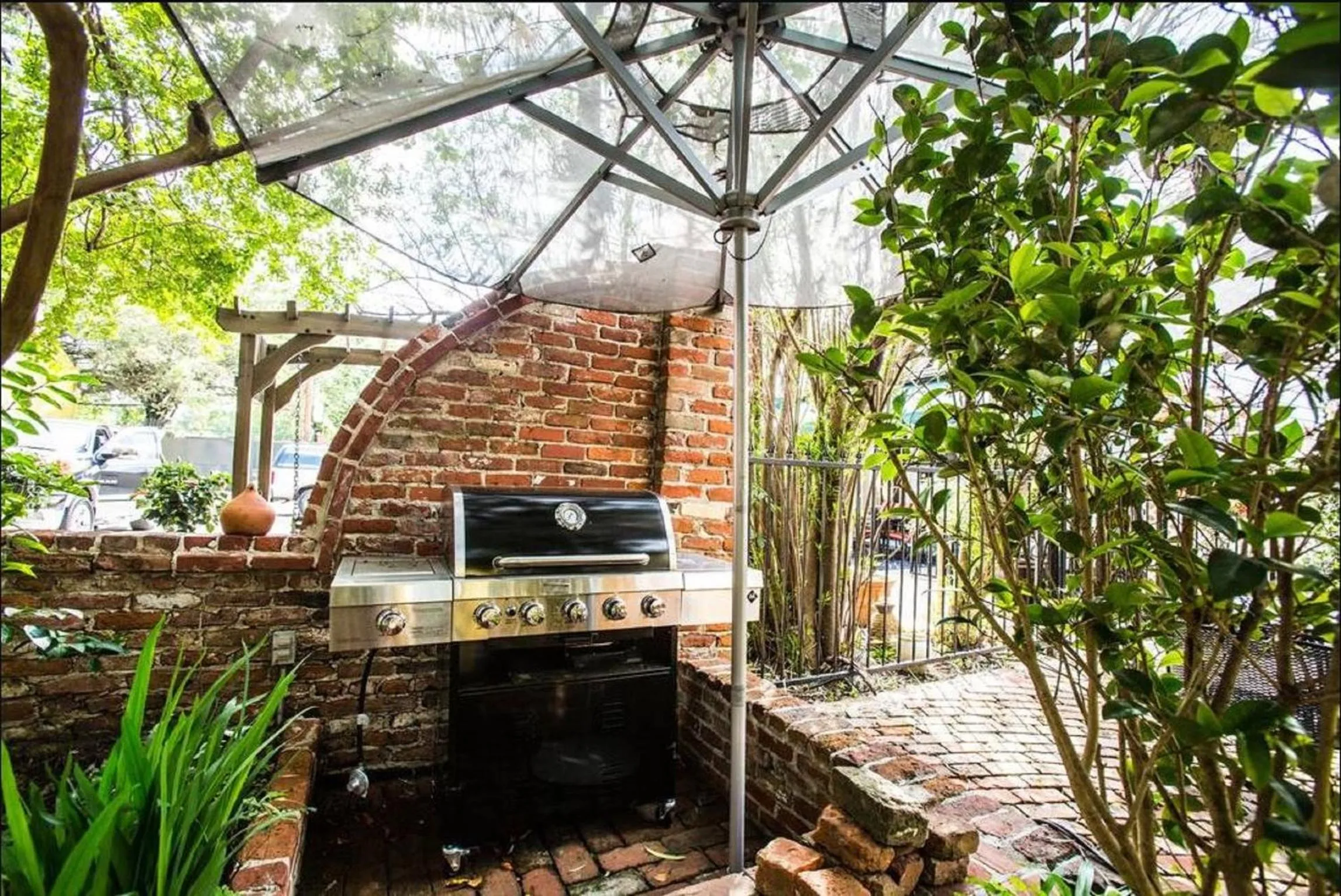 BBQ facilities in New Orleans Jazz Quarters