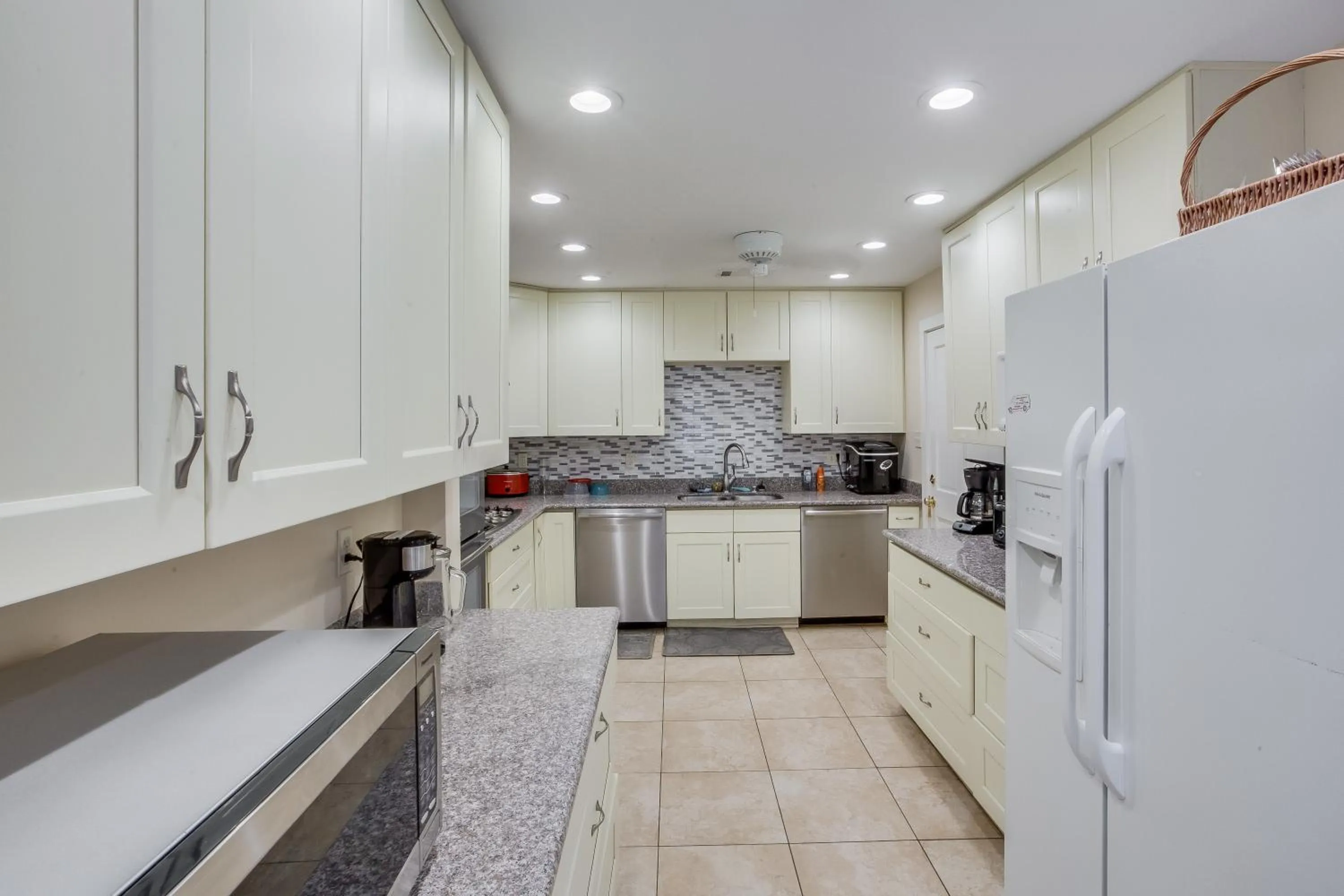 Kitchen or kitchenette in New Orleans Jazz Quarters