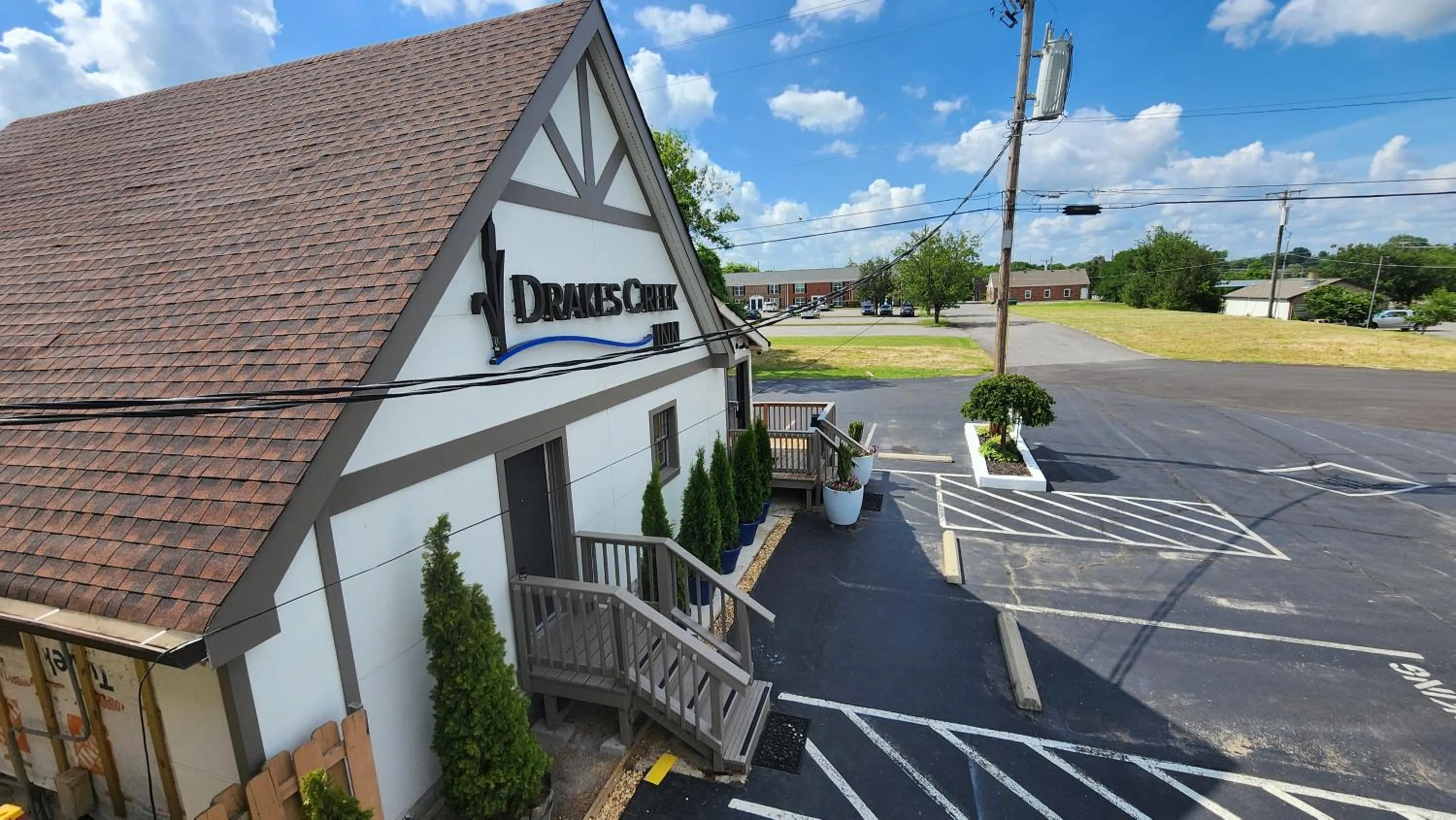 Property building in Drakes Creek Inn - formerly The Relax Inn