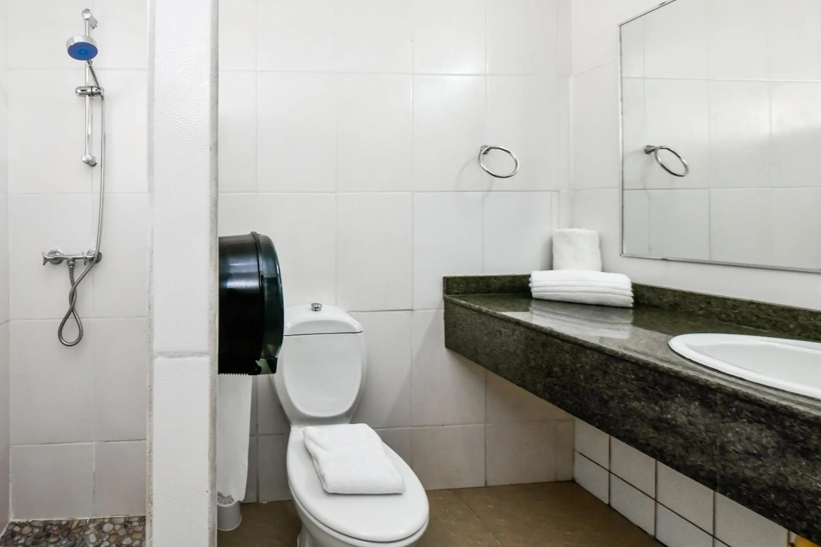Bathroom in Aruba Blue Village Hotel and Apartments