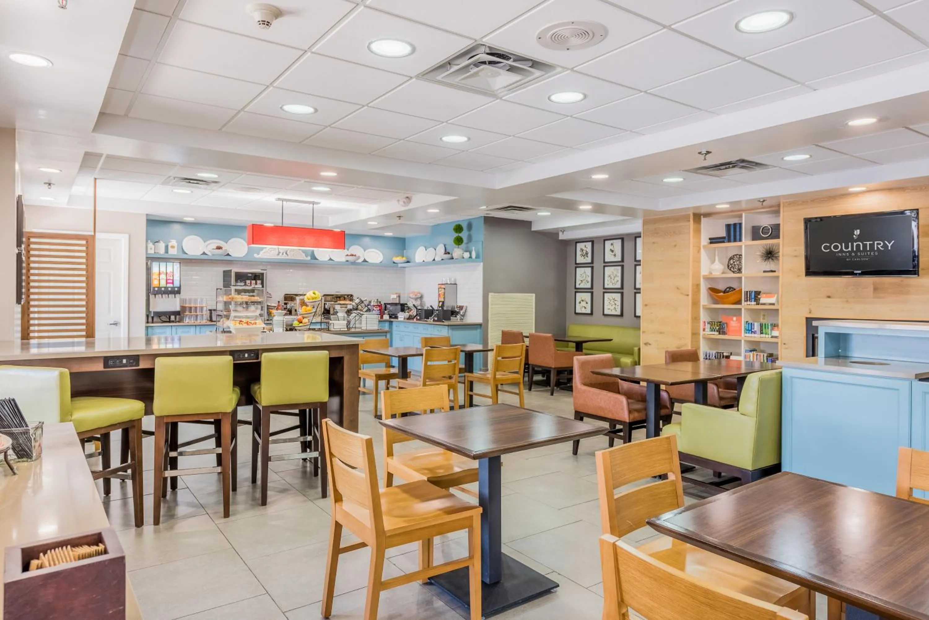 Library in Country Inn & Suites by Radisson, Cookeville, TN