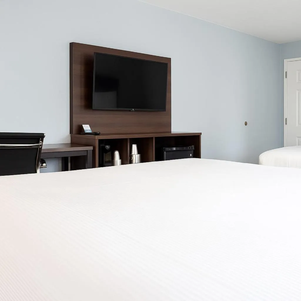 Queen Room with Two Queen Beds in Florence Inn and Suites