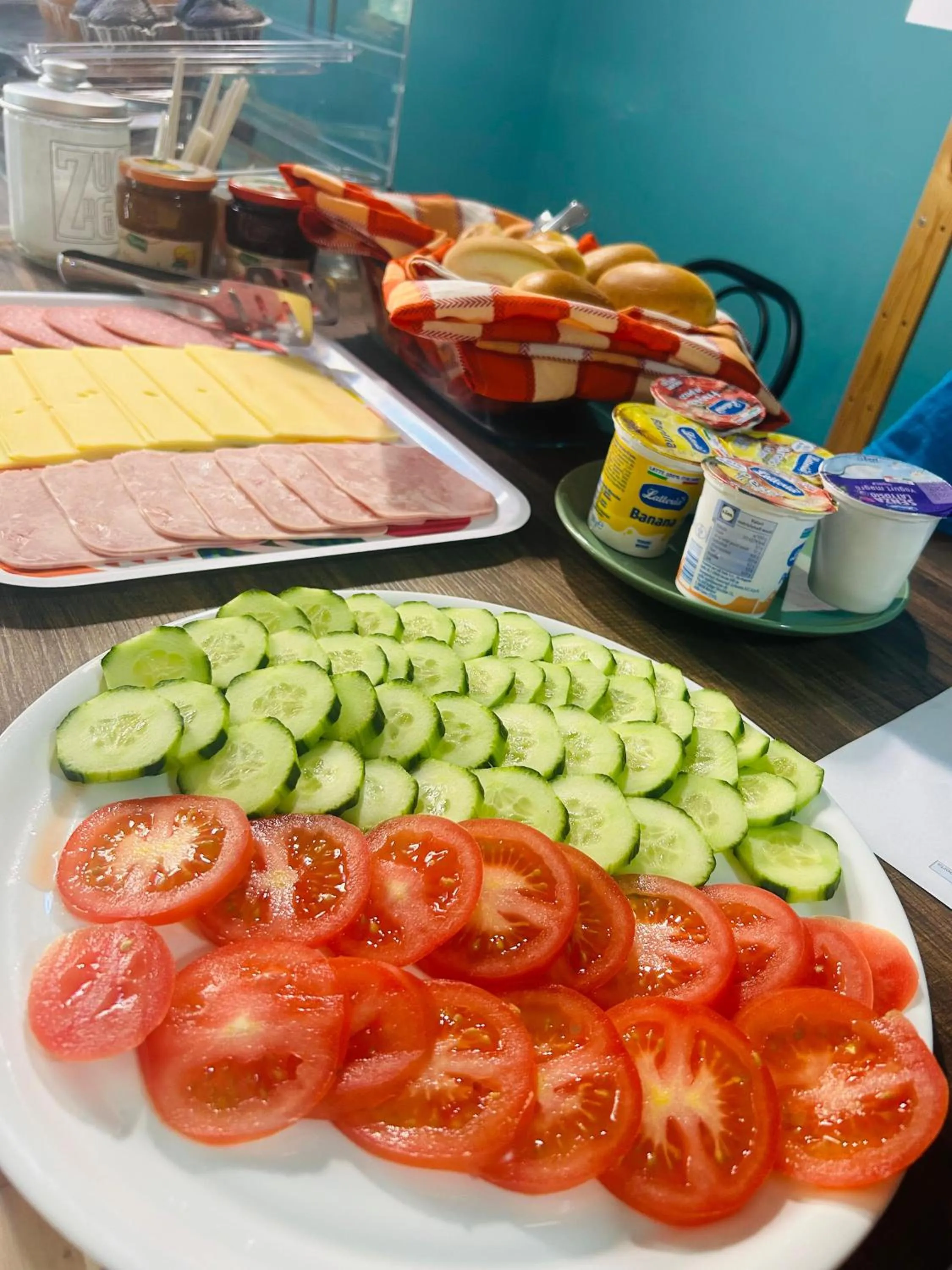 Breakfast in Balarm - Hostel and Bar