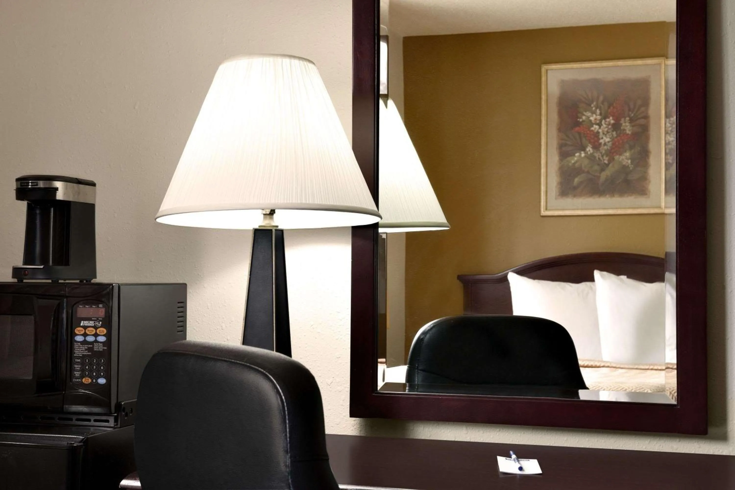 Photo of the whole room in Travelodge by Wyndham La Porte/Michigan City Area