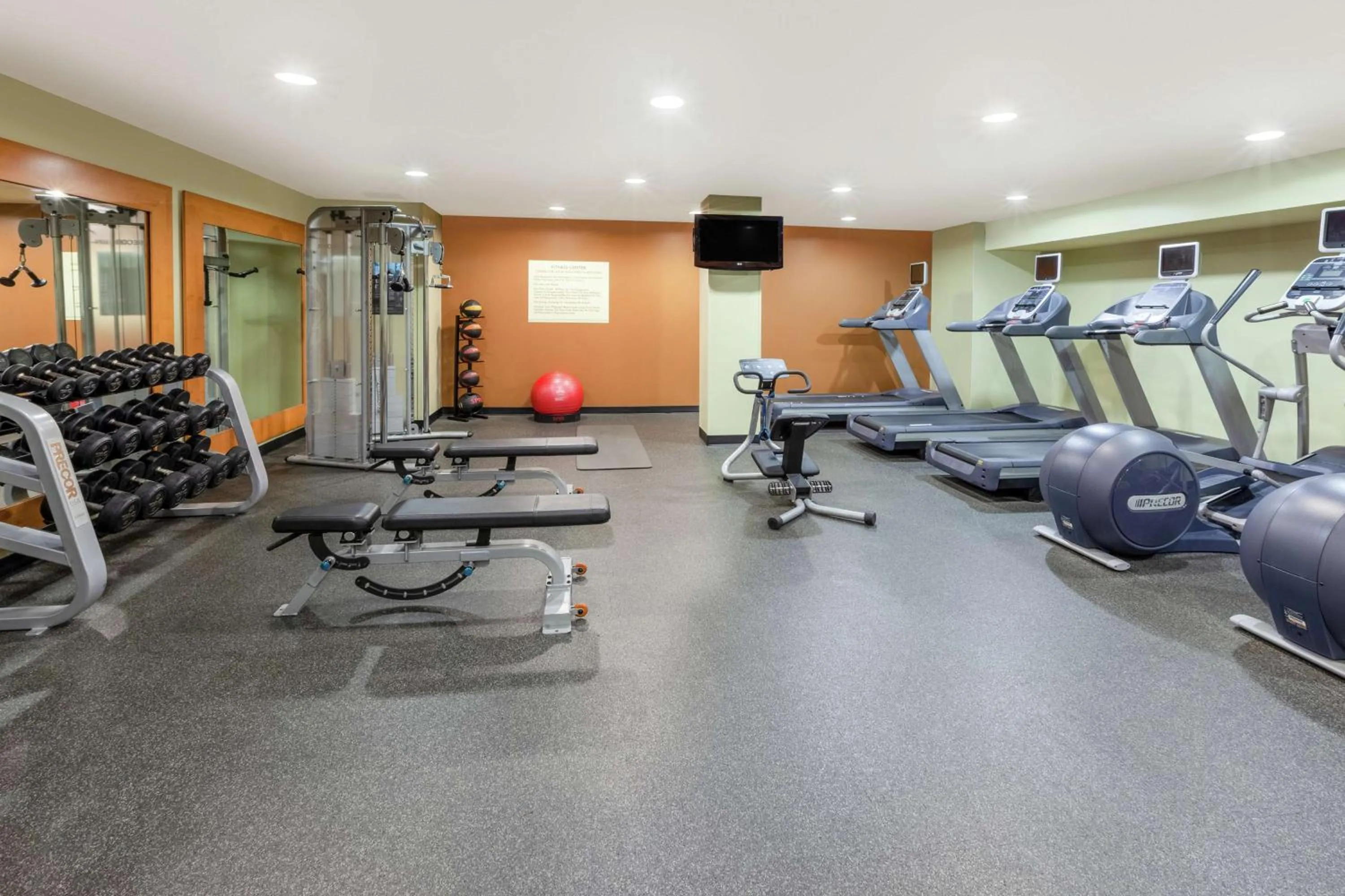 Fitness centre/facilities in Hilton Garden Inn Pittsburgh University Place