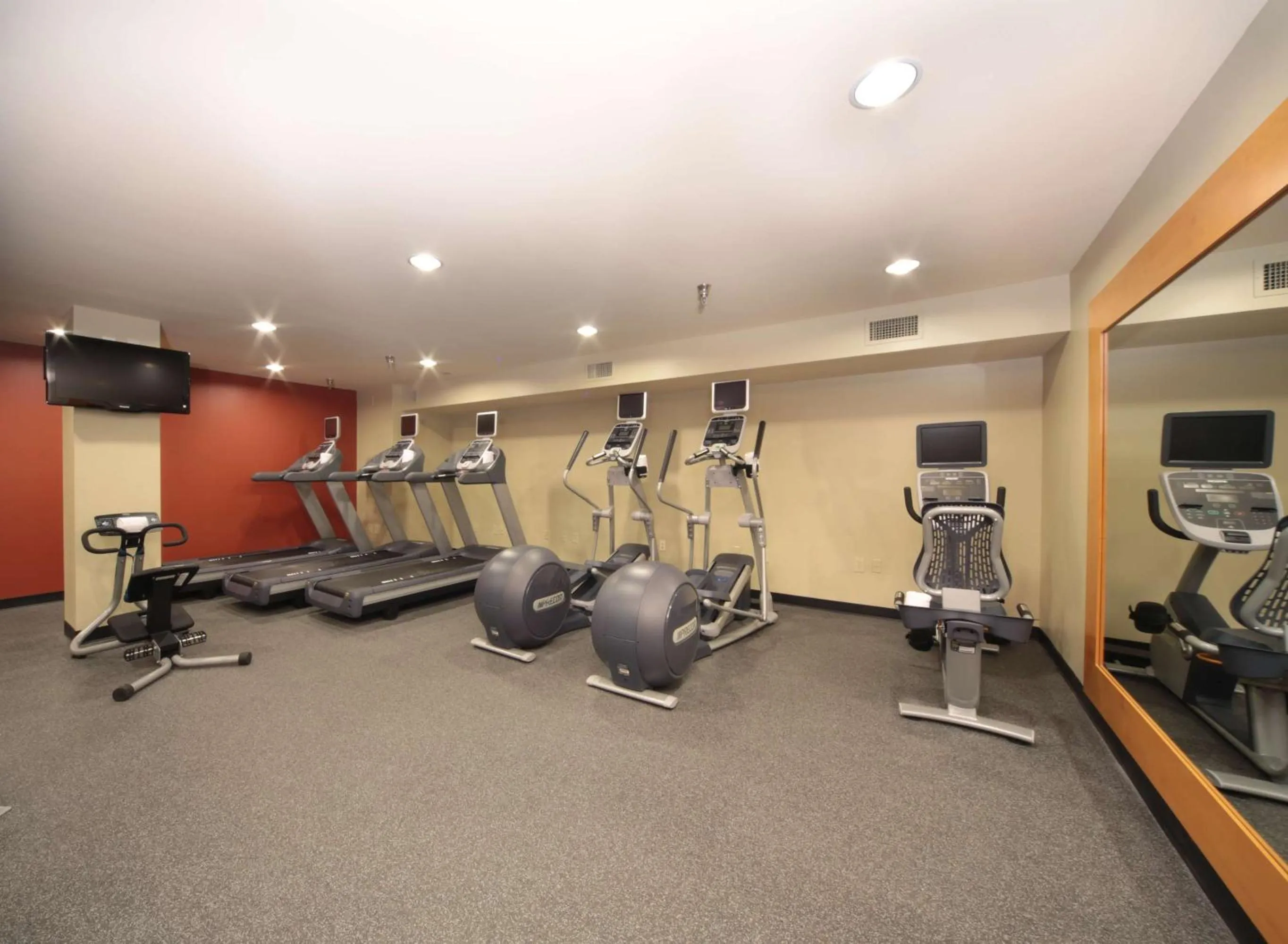 Fitness centre/facilities in Hilton Garden Inn Pittsburgh University Place