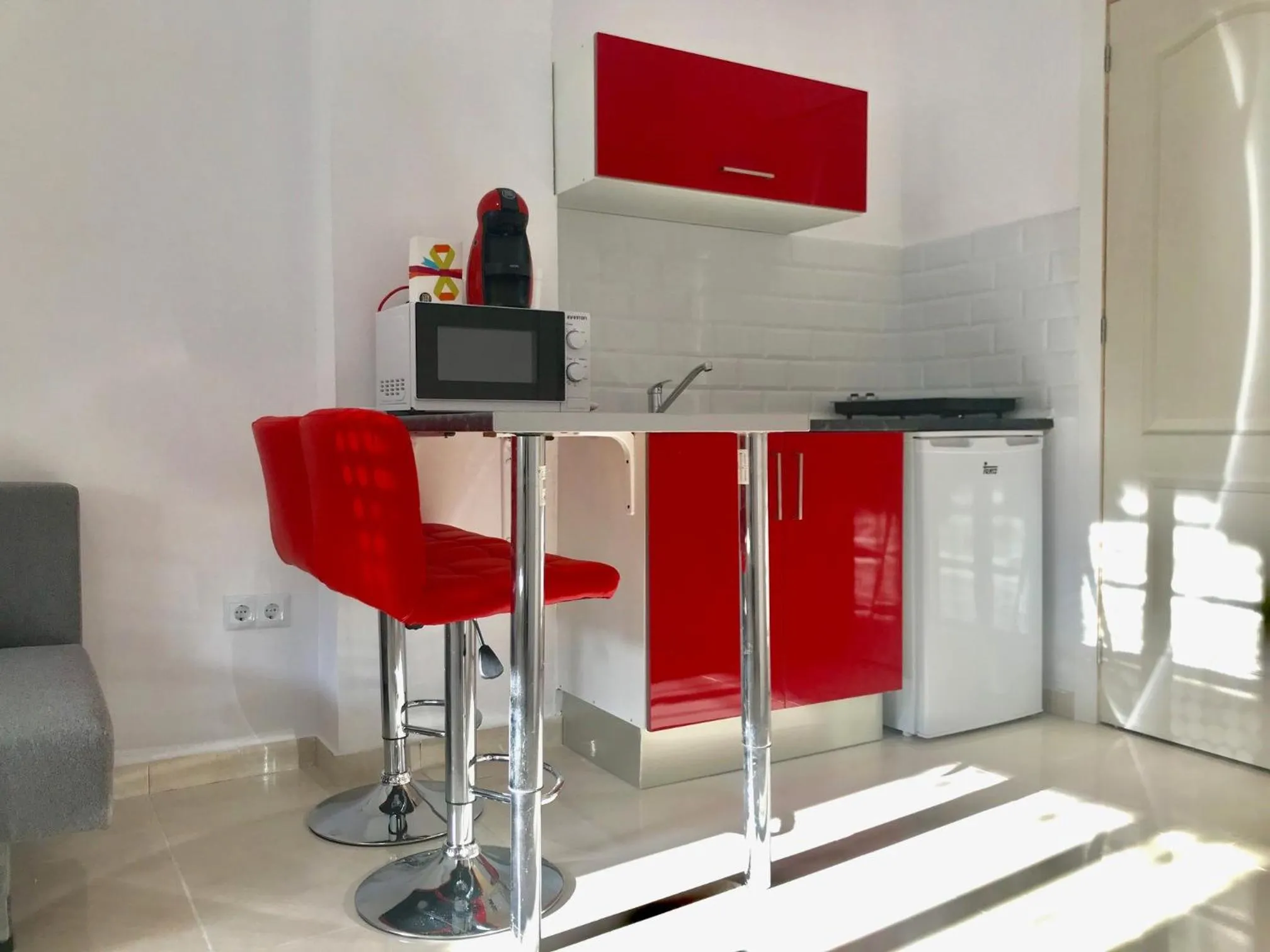 Coffee/tea facilities in Castle Apartment