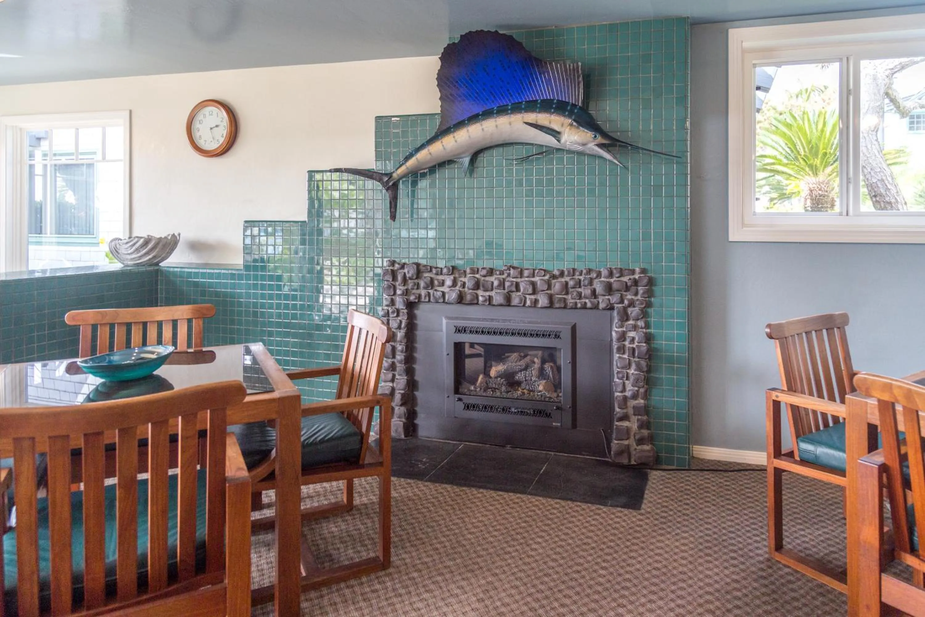 Communal lounge/ TV room in Wave Crest Resort