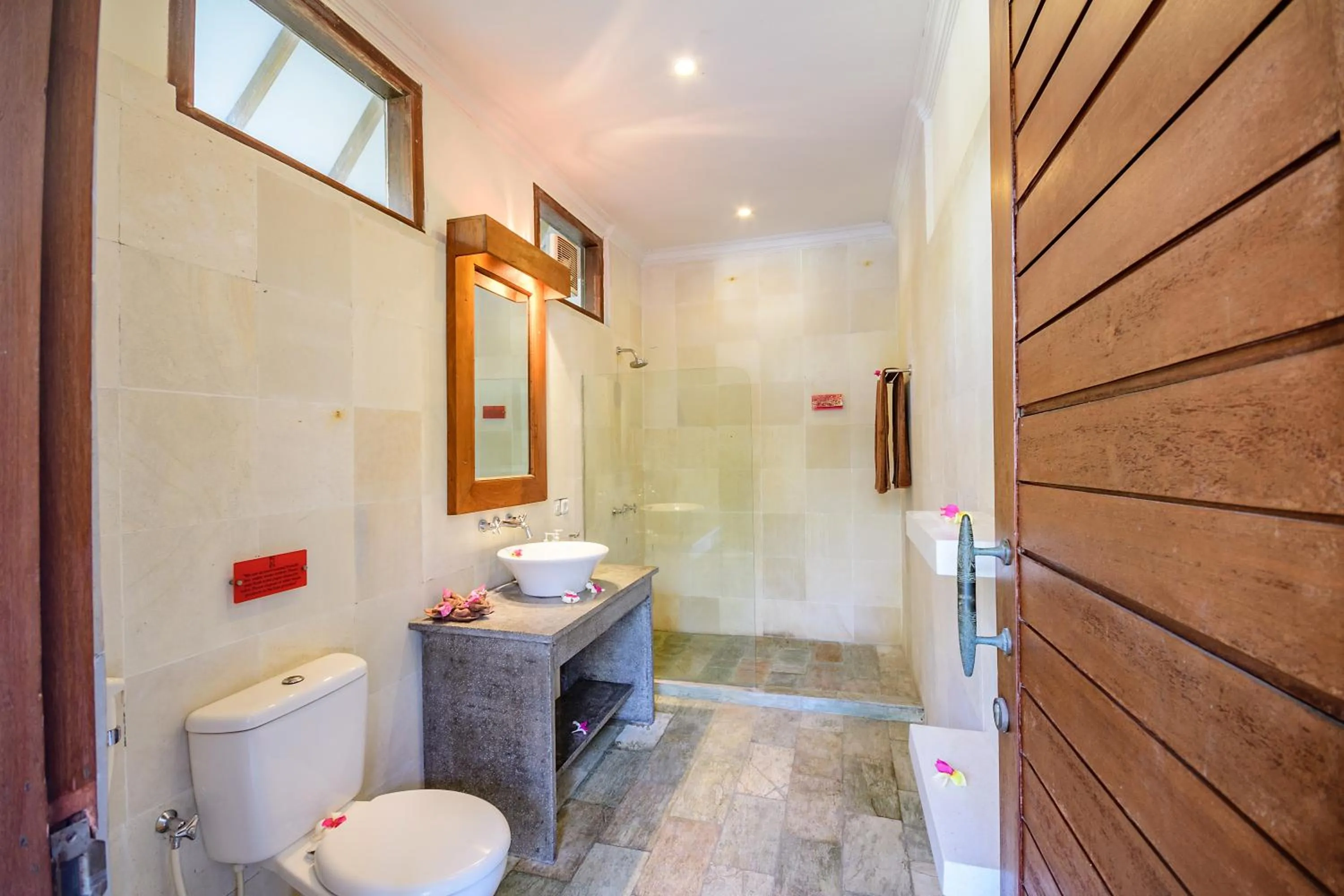Bathroom in Kelapa Villas