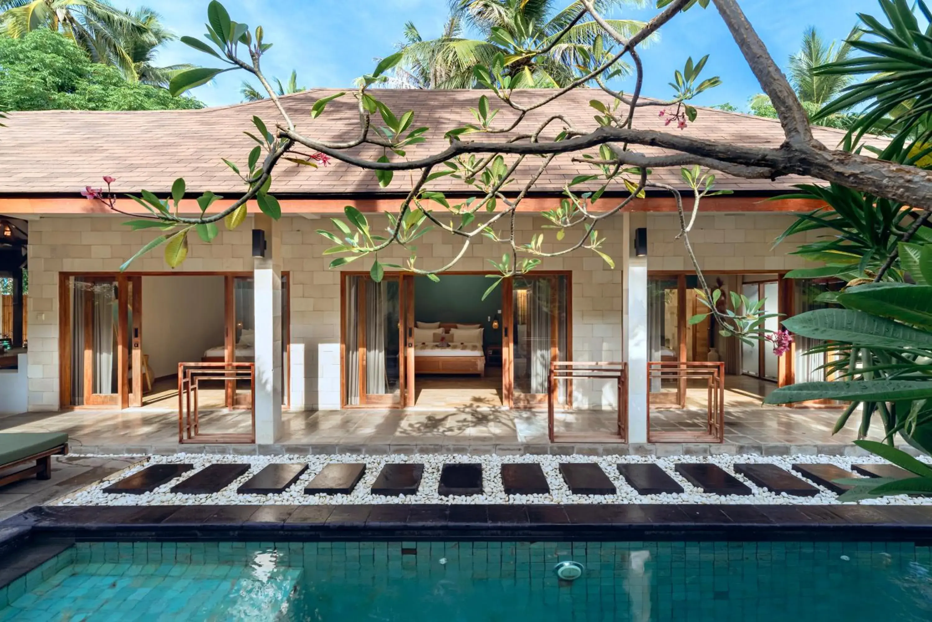 Three-Bedroom Villa with Private Pool in Kelapa Villas Three-Bedroom Villa with Private Pool in Kelapa Villas
