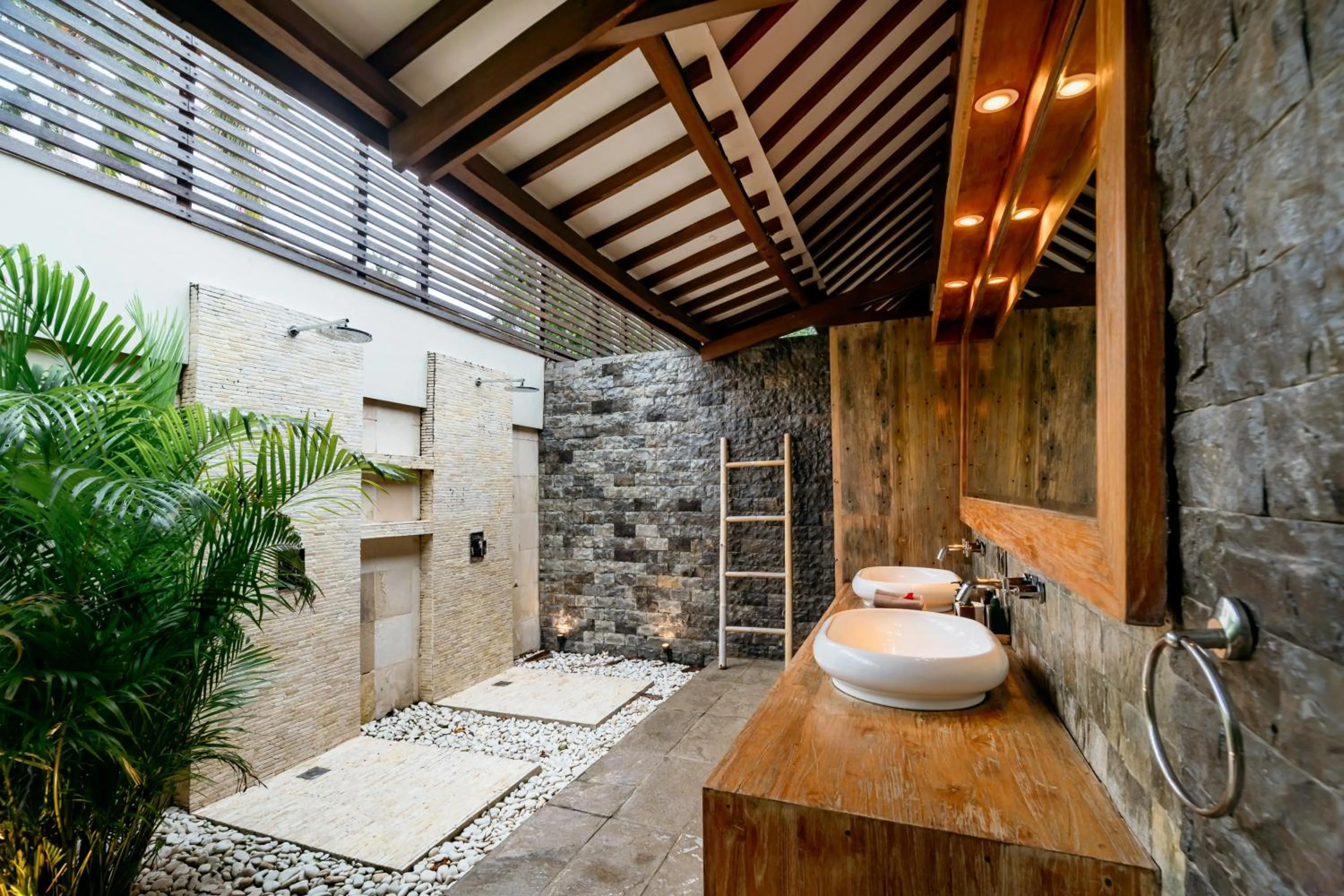 Bathroom in Kelapa Villas