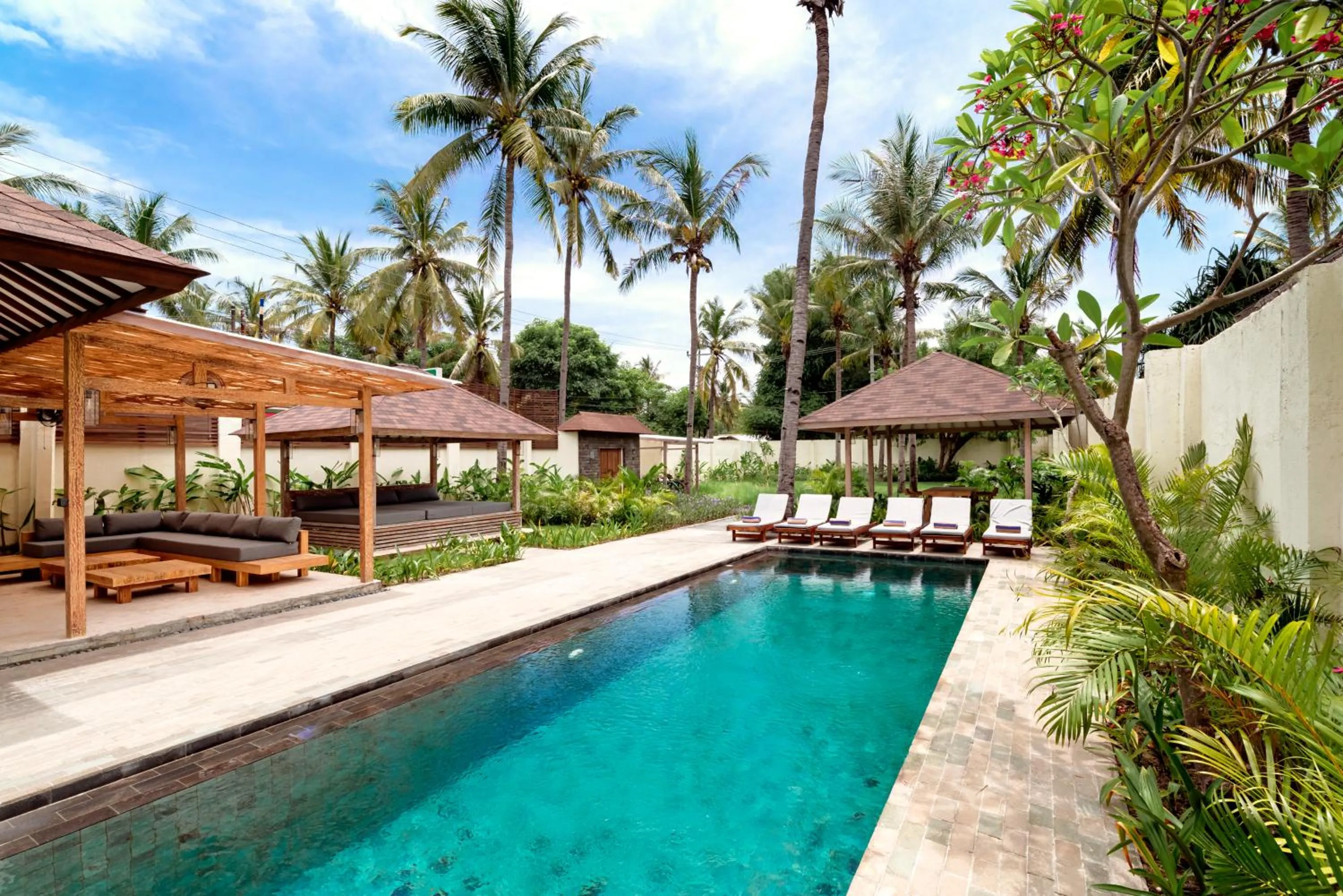 Swimming pool in Kelapa Villas