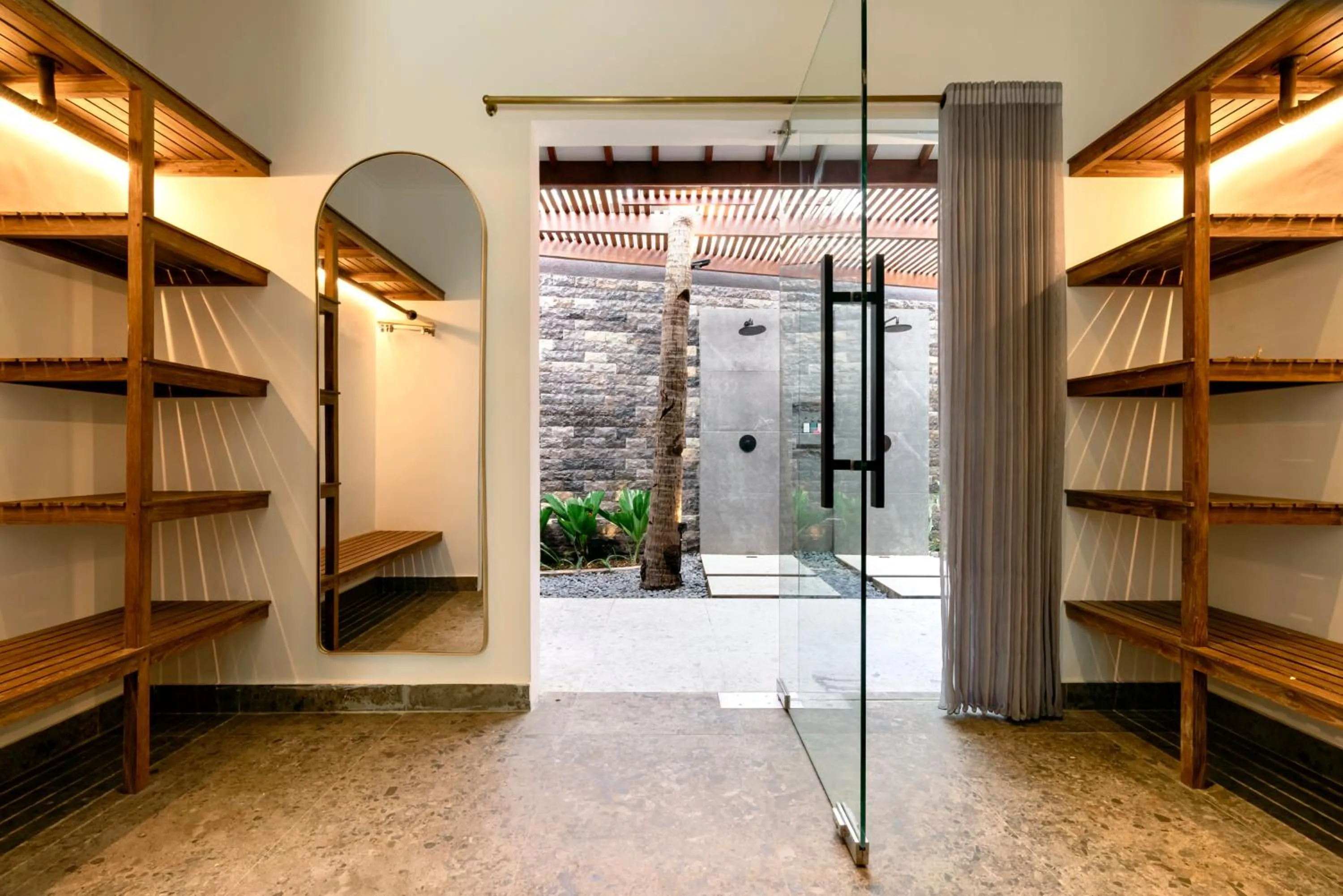 wardrobe in Kelapa Villas