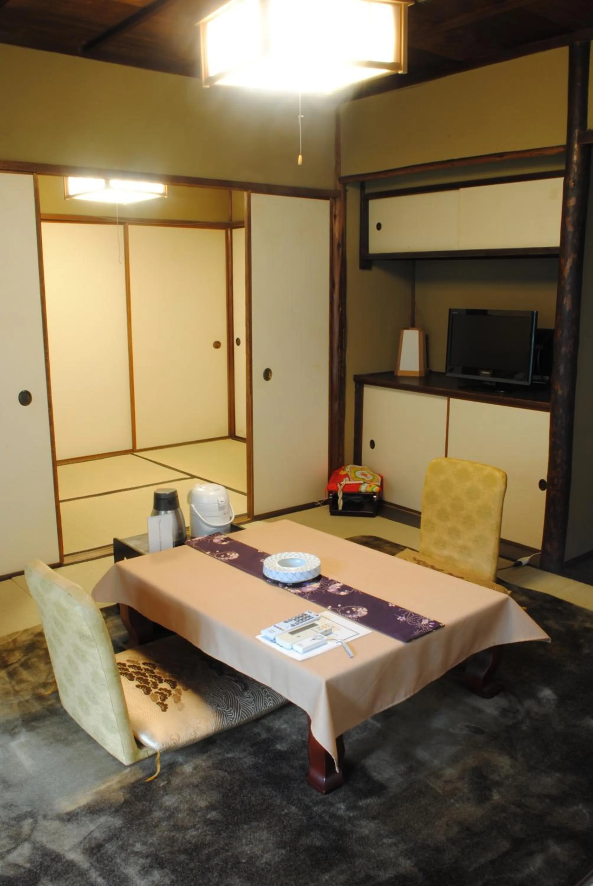 Photo of the whole room in Nissho Besso