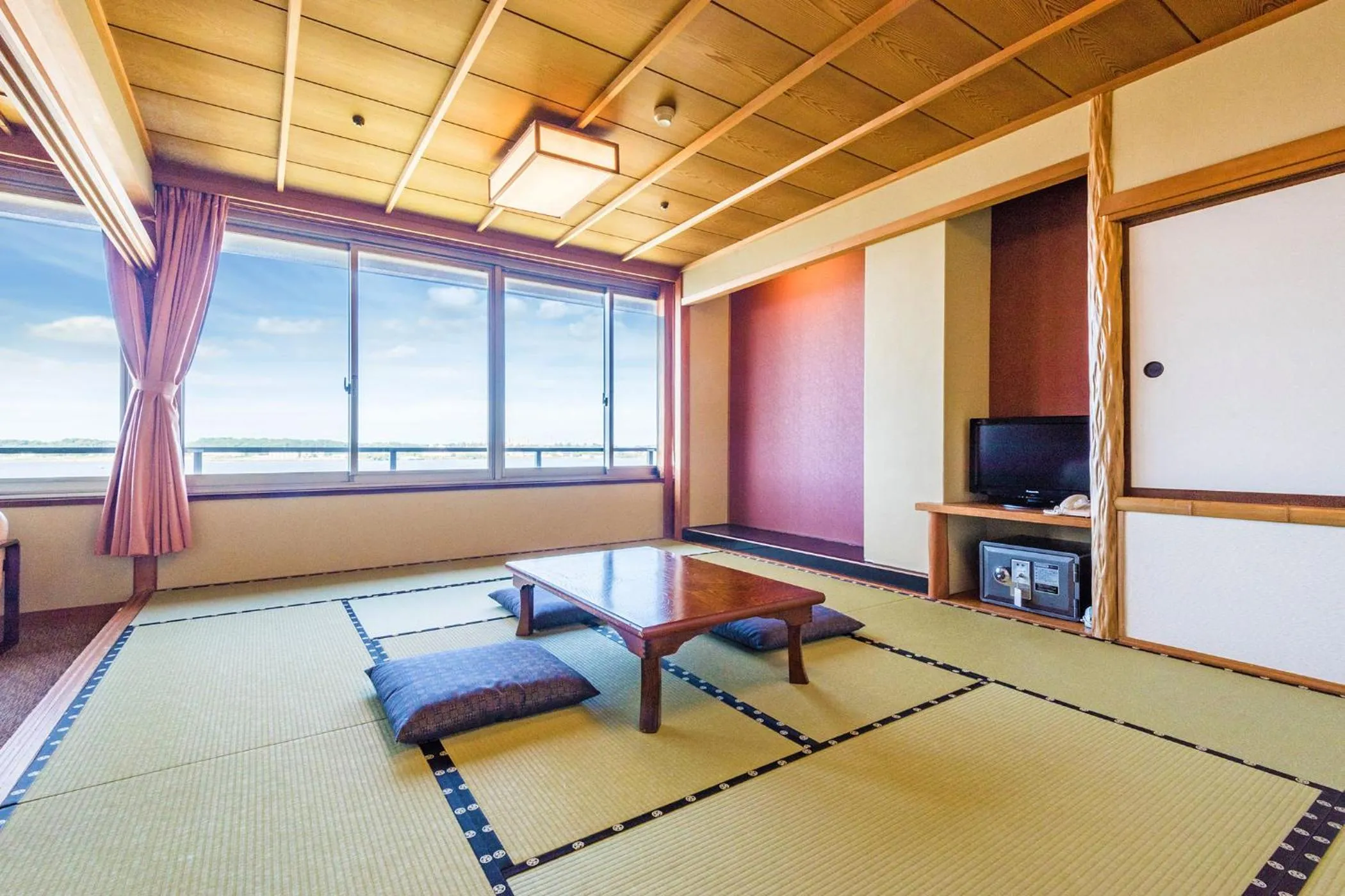 Photo of the whole room in Ooedo Onsen Monogatari Nagayama
