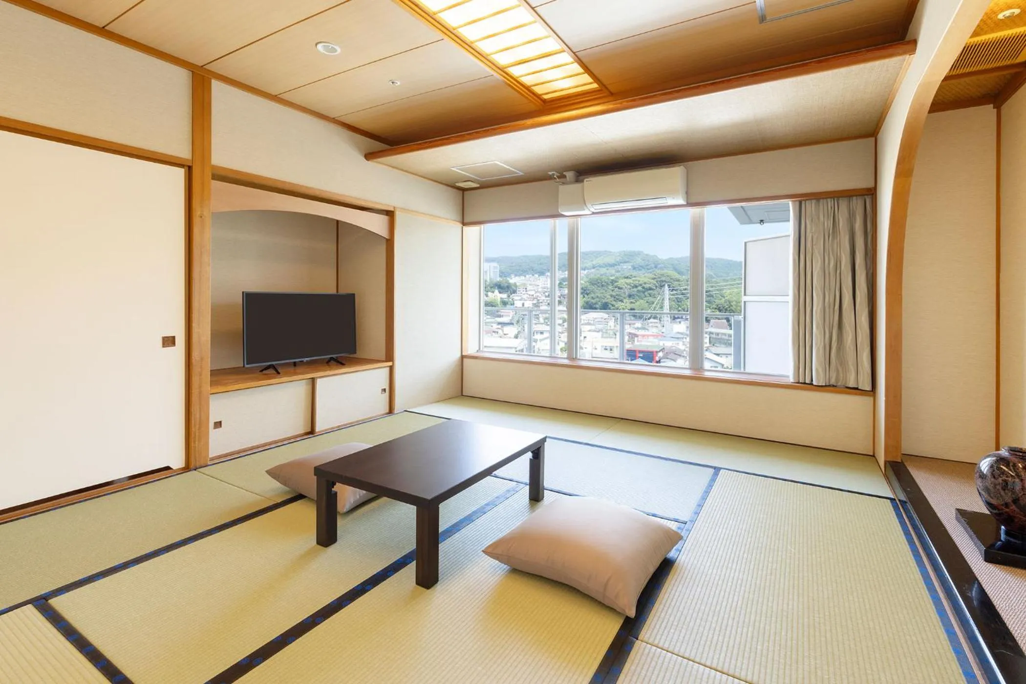 Photo of the whole room in Ooedo Onsen Monogatari Premium Ito Hotel New Okabe