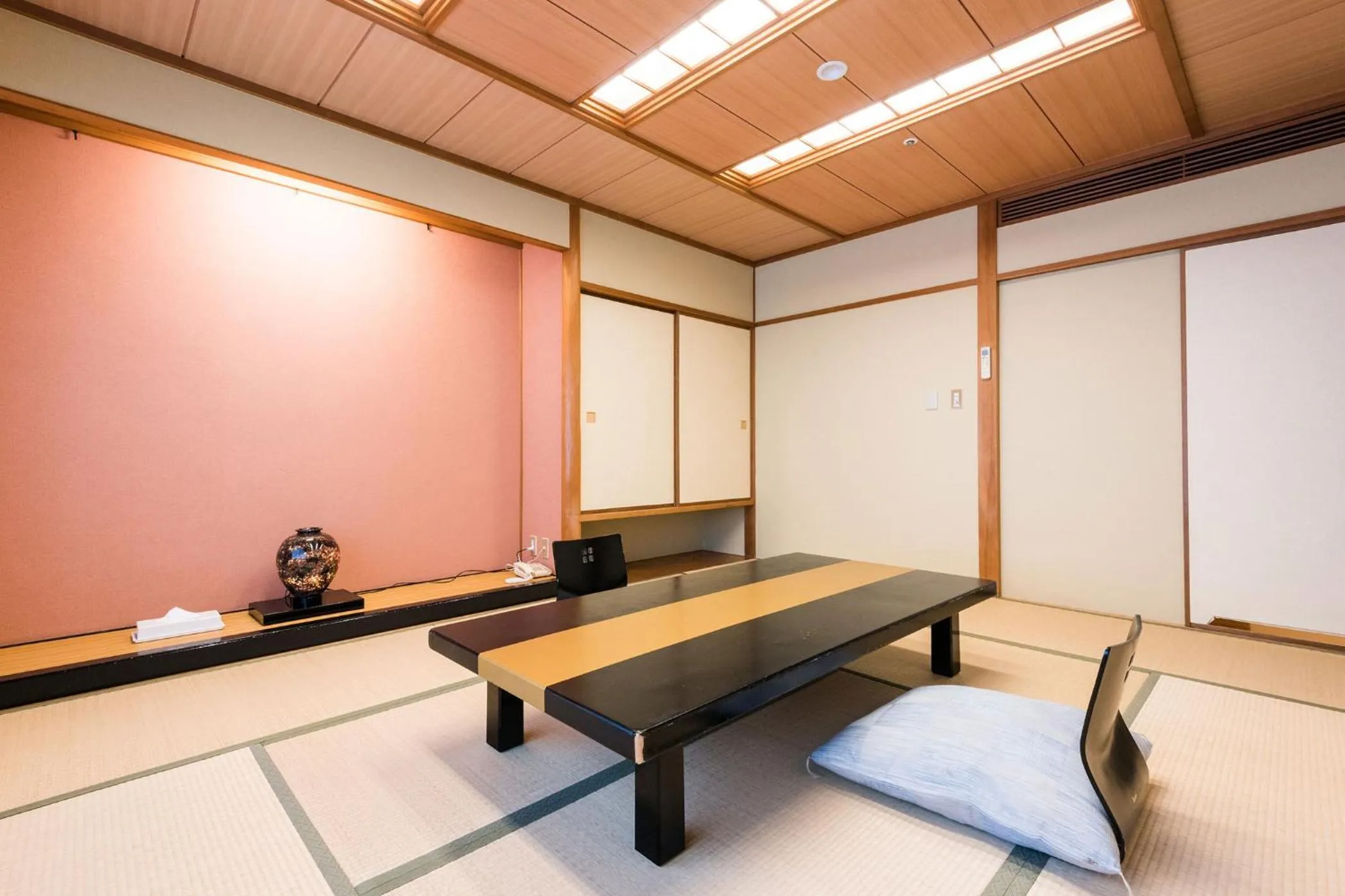 Photo of the whole room in Ooedo Onsen Monogatari Premium Ito Hotel New Okabe