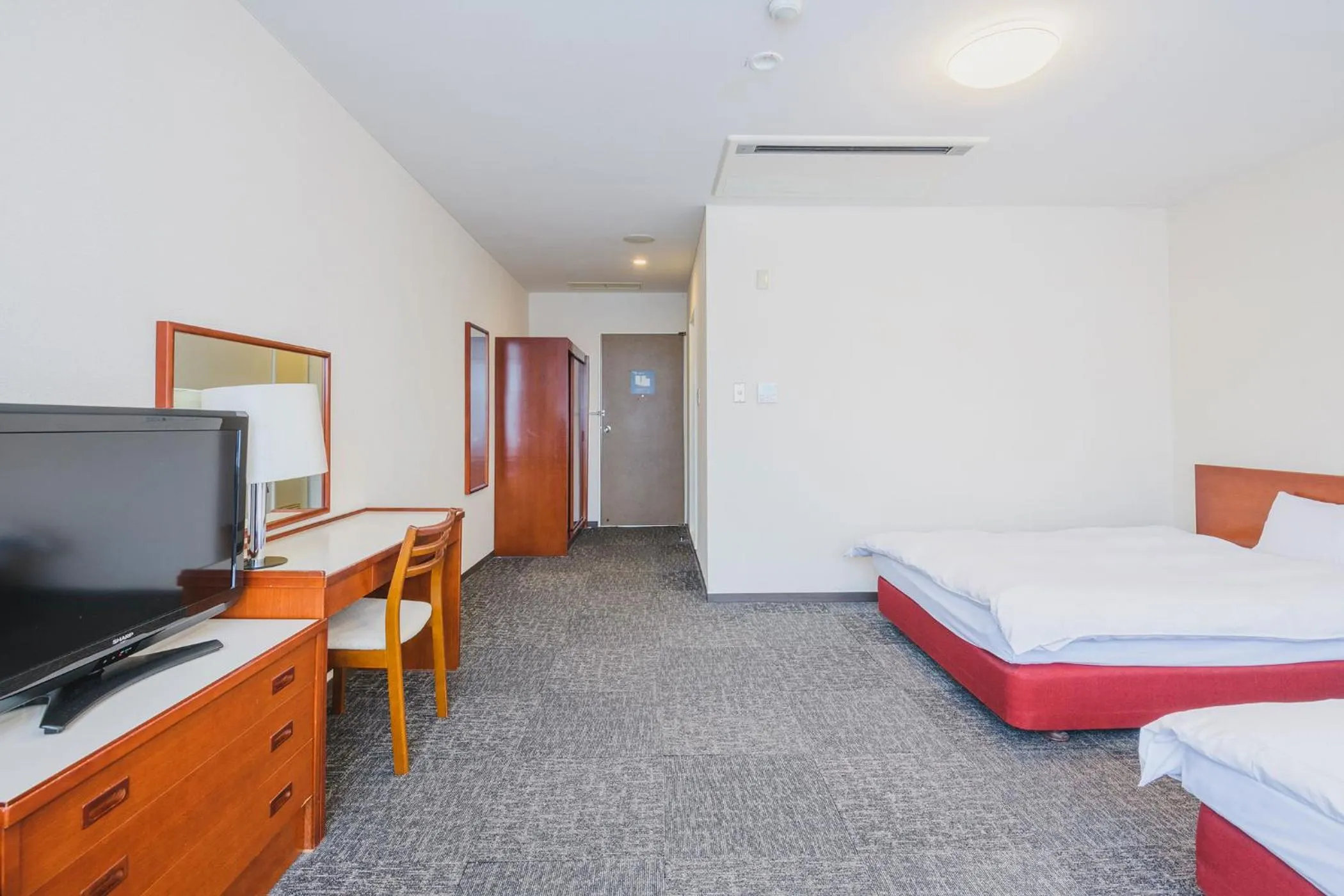 Photo of the whole room, Bed in Ooedo Onsen Monogatari Awara