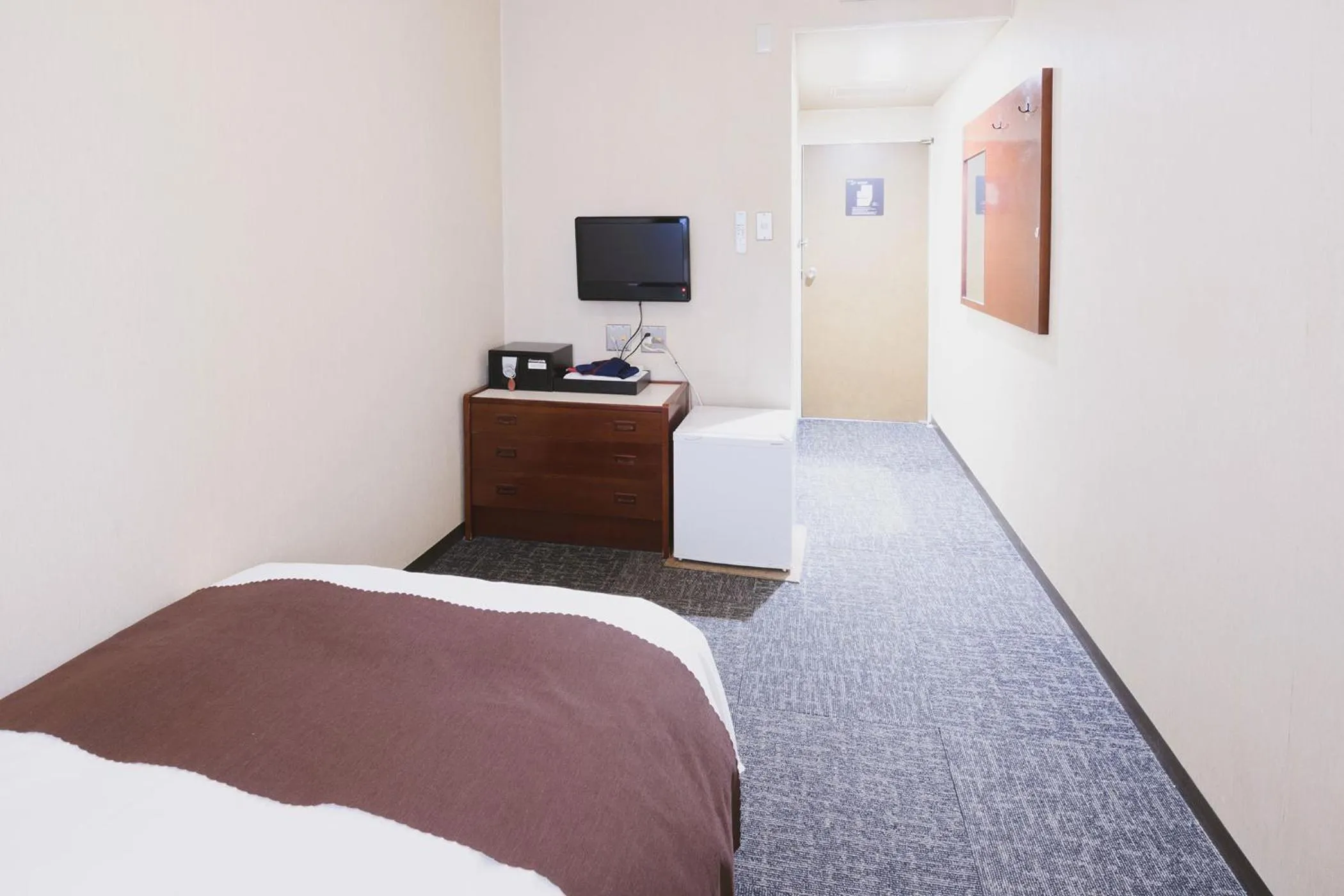Photo of the whole room, Bed in Ooedo Onsen Monogatari Awara
