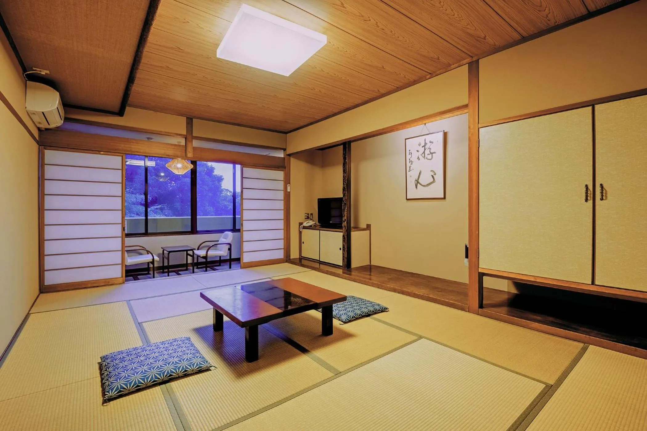 Photo of the whole room in Ooedo Onsen Monogatari Awara