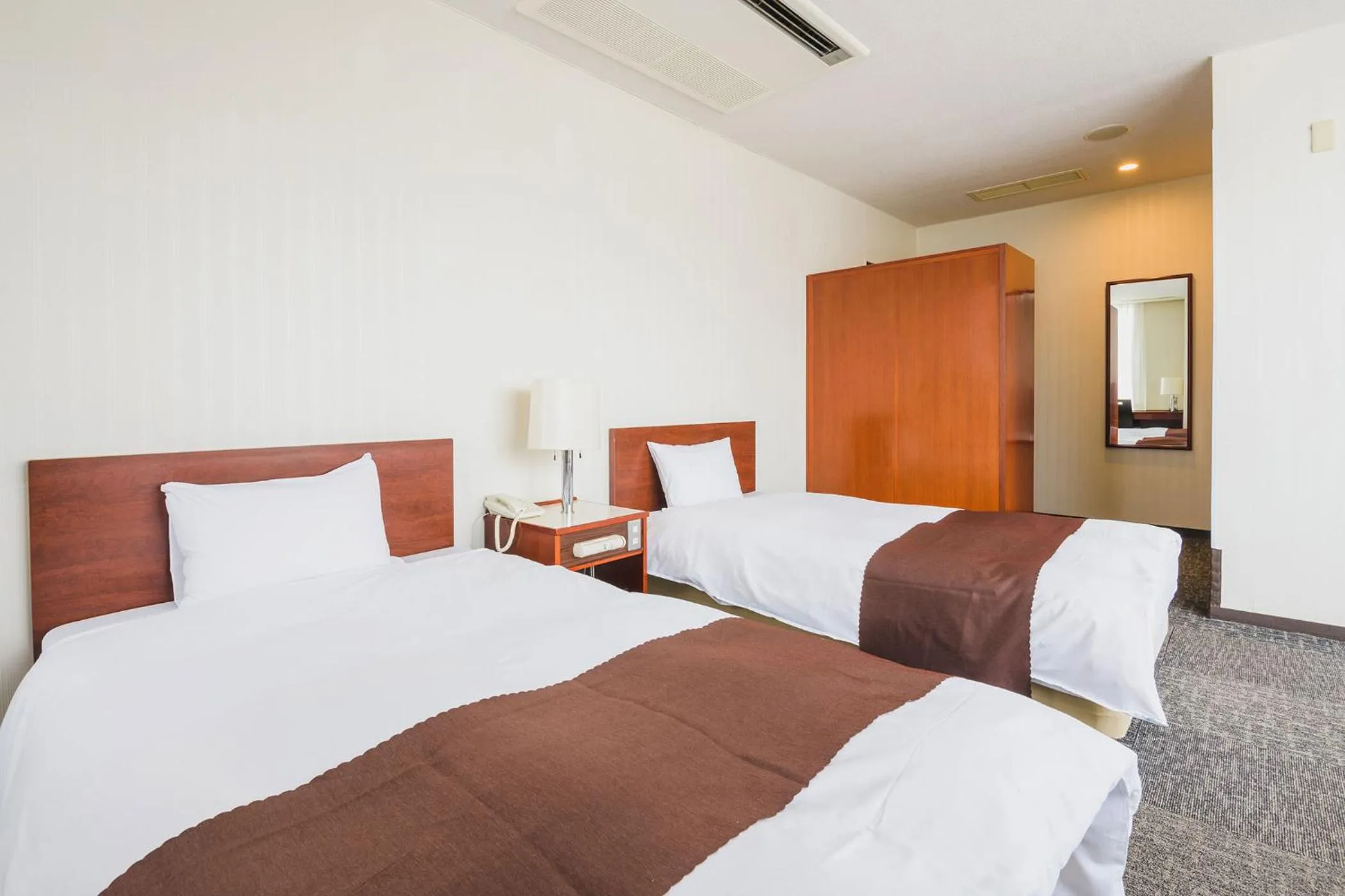 Photo of the whole room, Bed in Ooedo Onsen Monogatari Awara