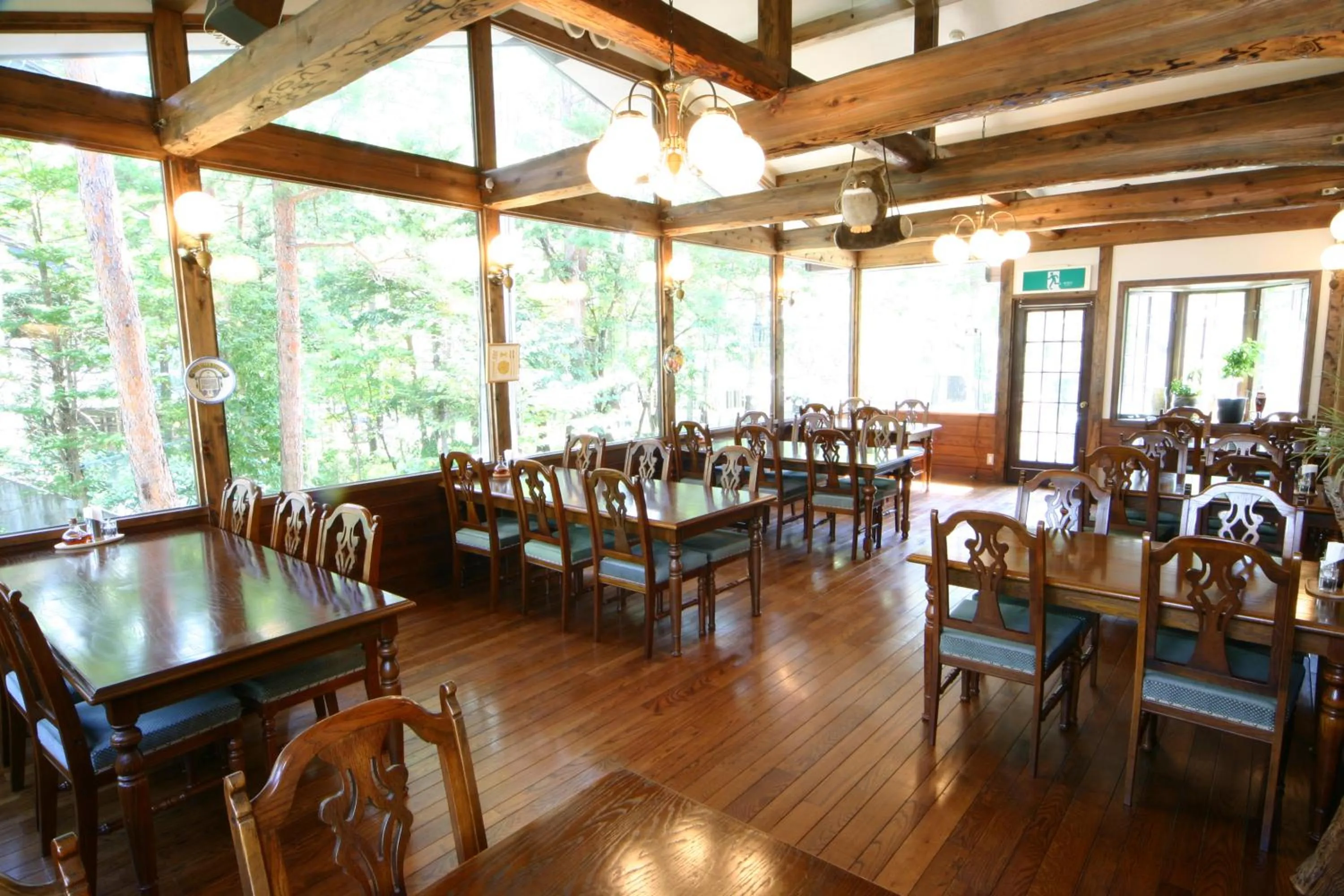 Restaurant/places to eat in Pension Syo