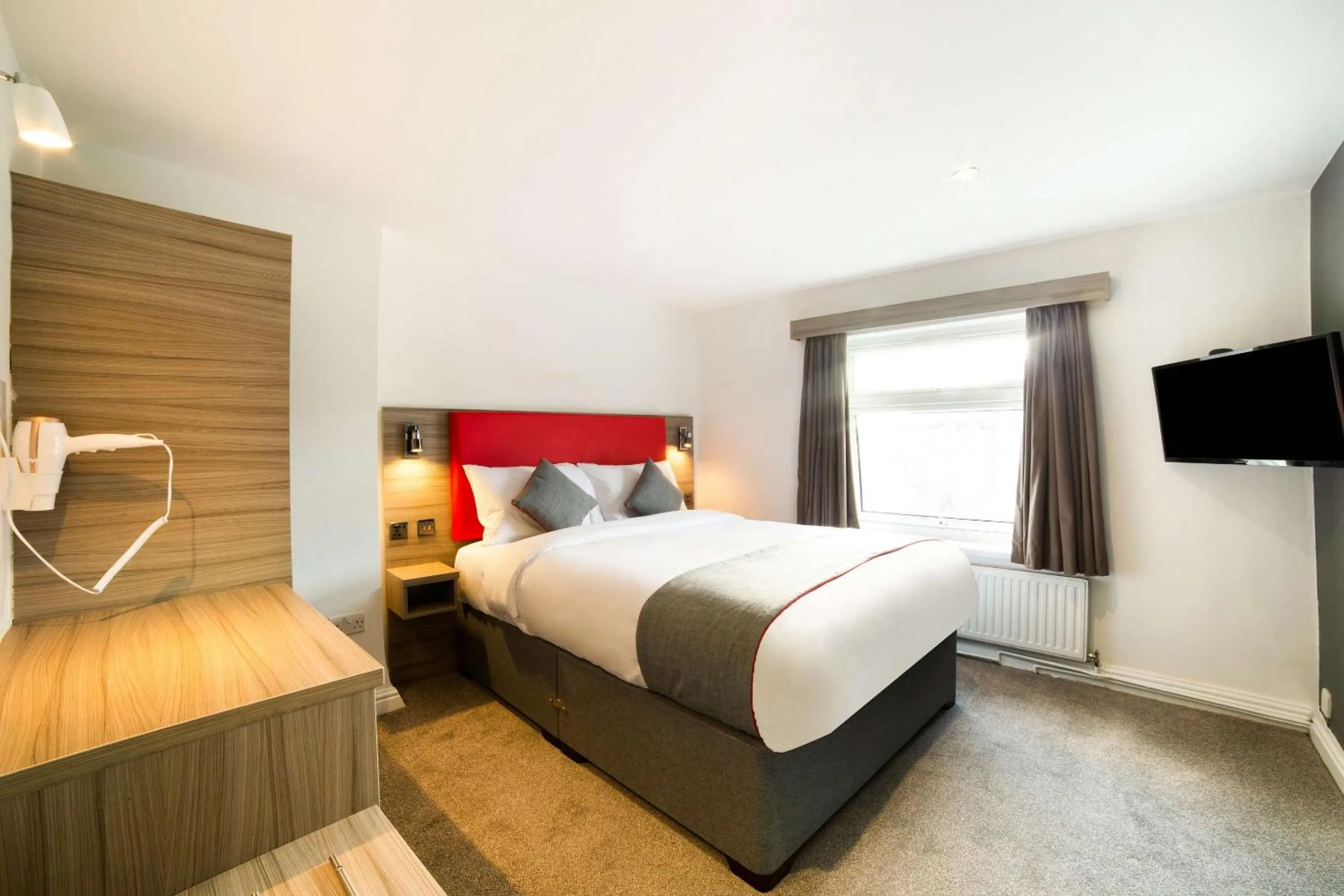 Photo of the whole room, Bed in The Connaught Hotel Wolverhampton