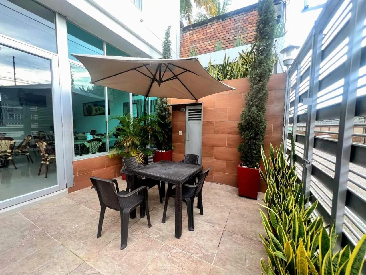 Property building in Hotel Suite Royal