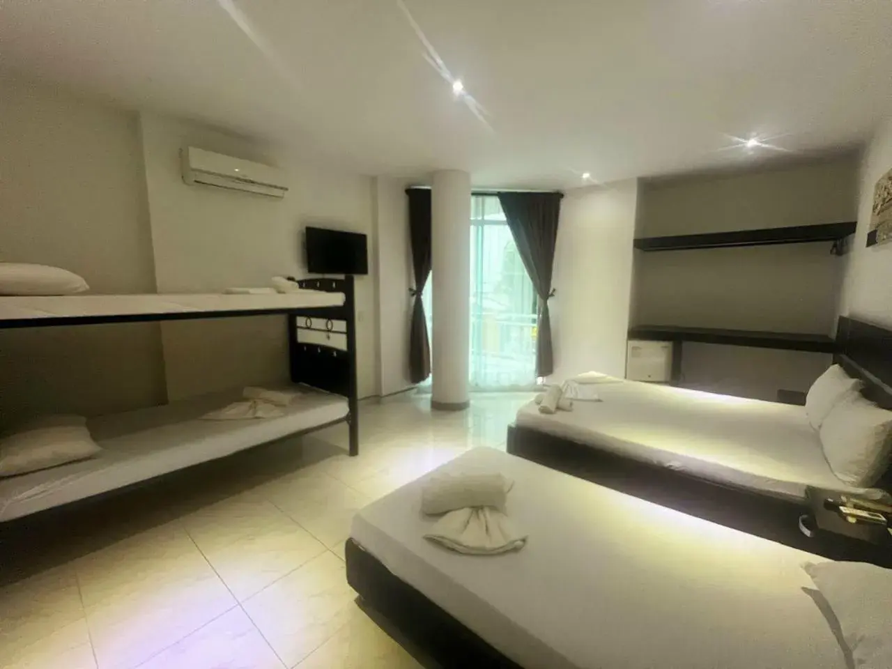 Standard Family Room in Hotel Suite Royal Standard Family Room in Hotel Suite Royal