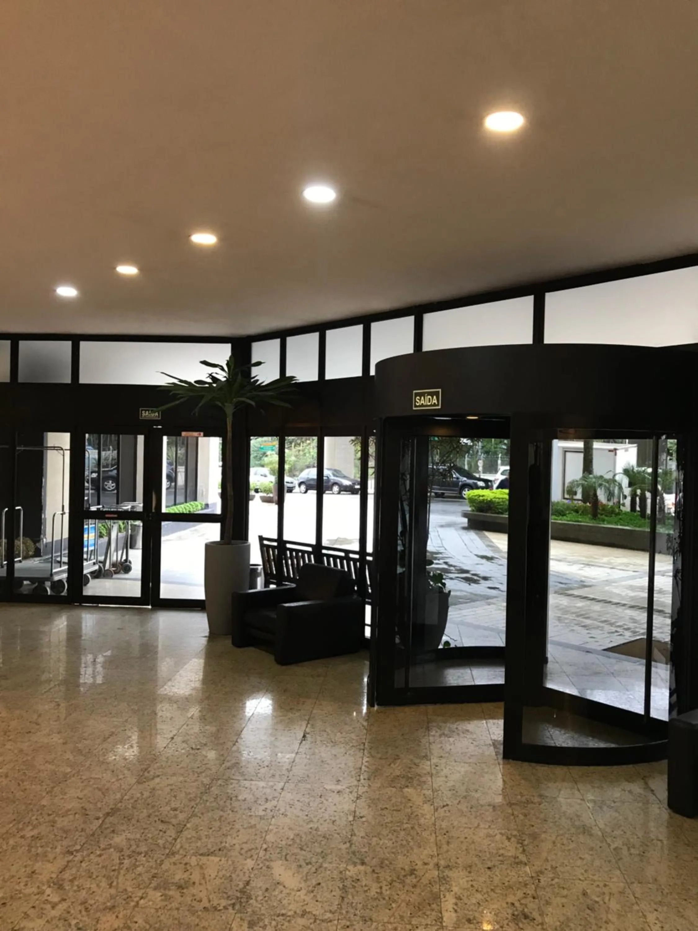 Charmoso Flat em frente ao Aeroporto de Congonhas