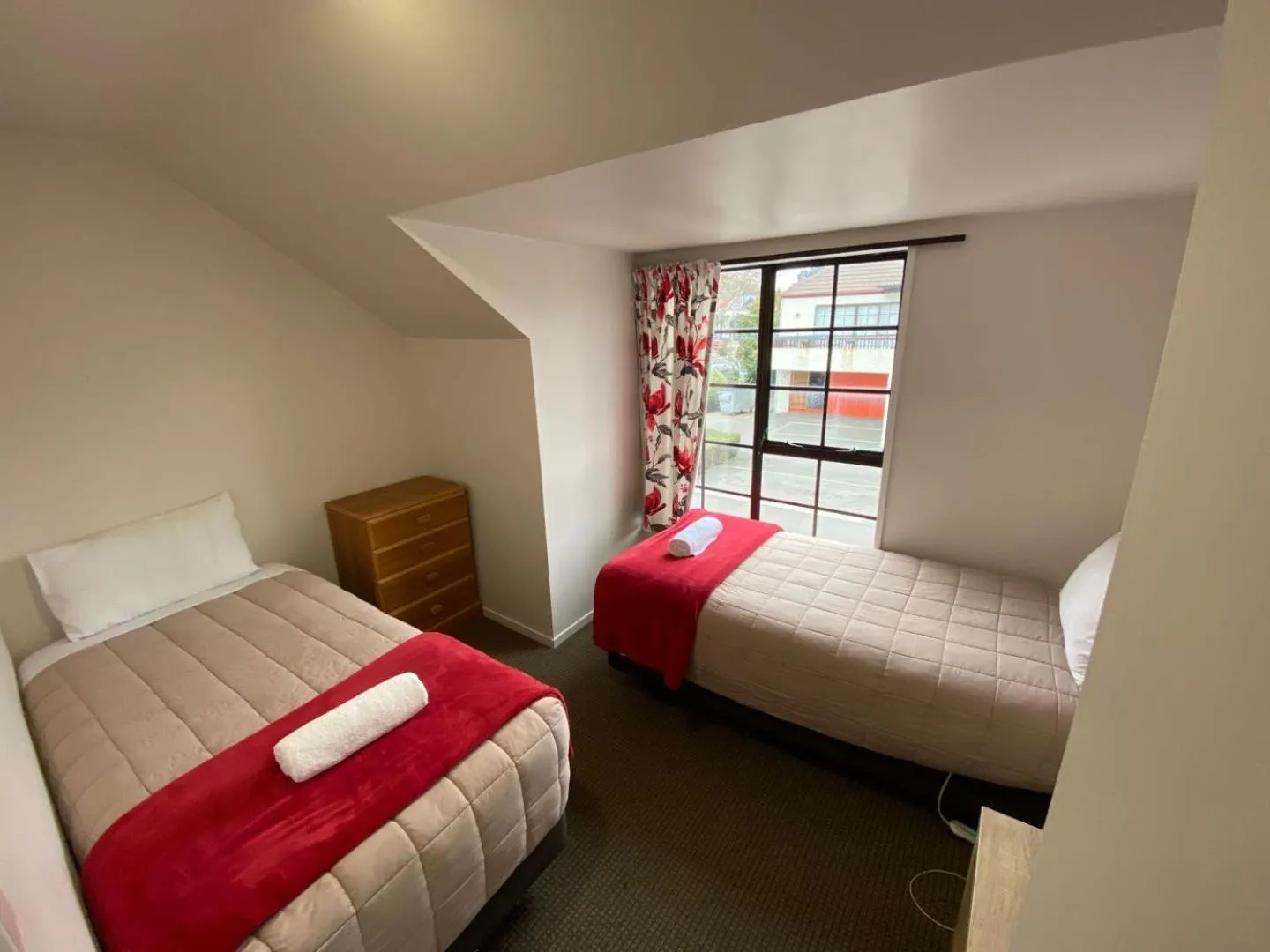 Bedroom, Bed in Southern Comfort Motel