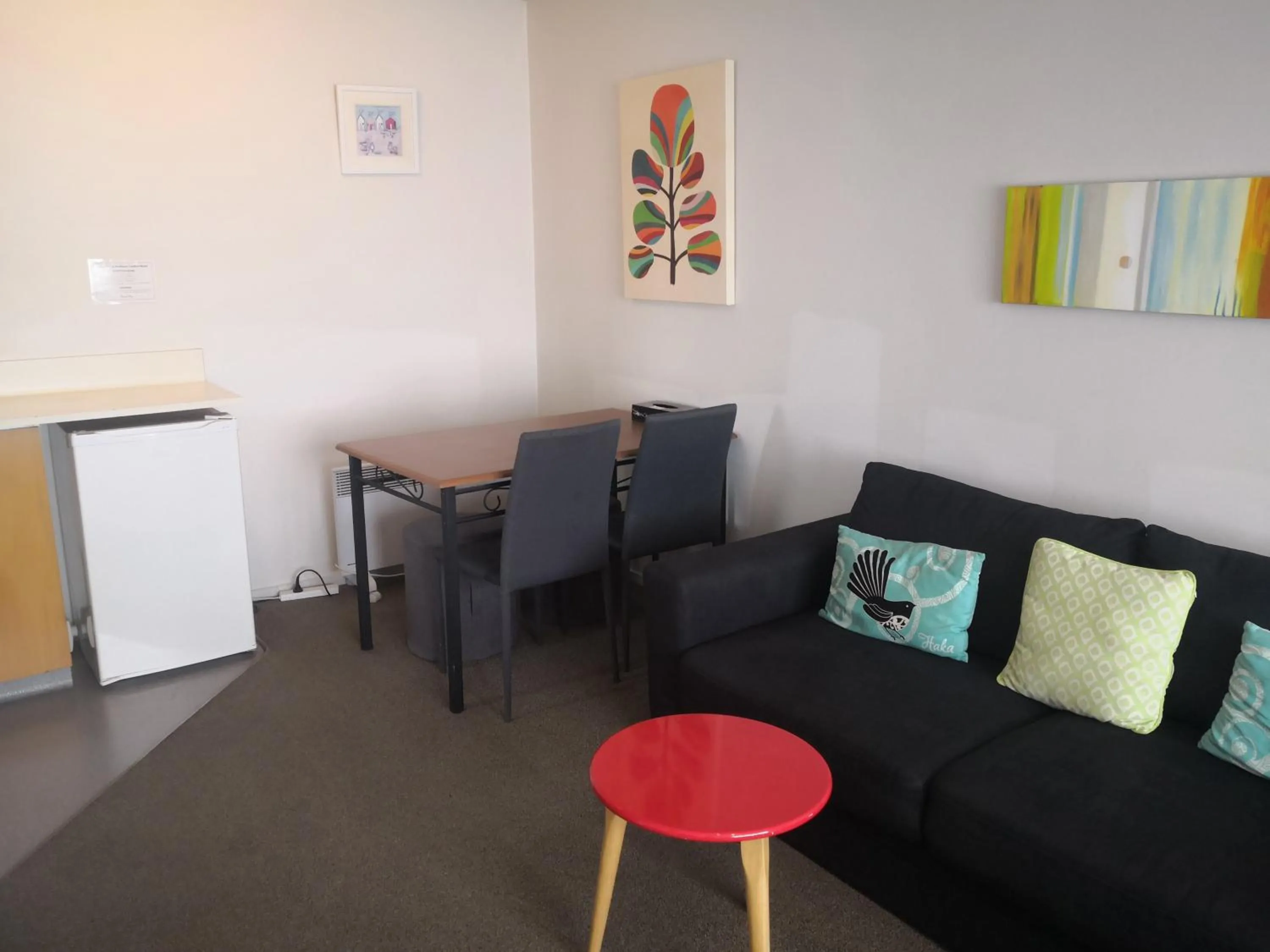 Living room in Southern Comfort Motel