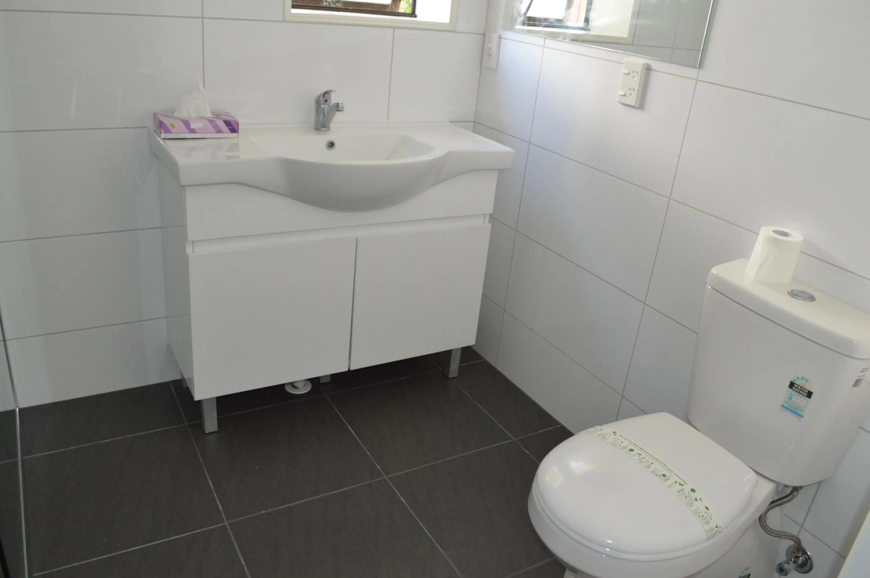 Toilet in Southern Comfort Motel