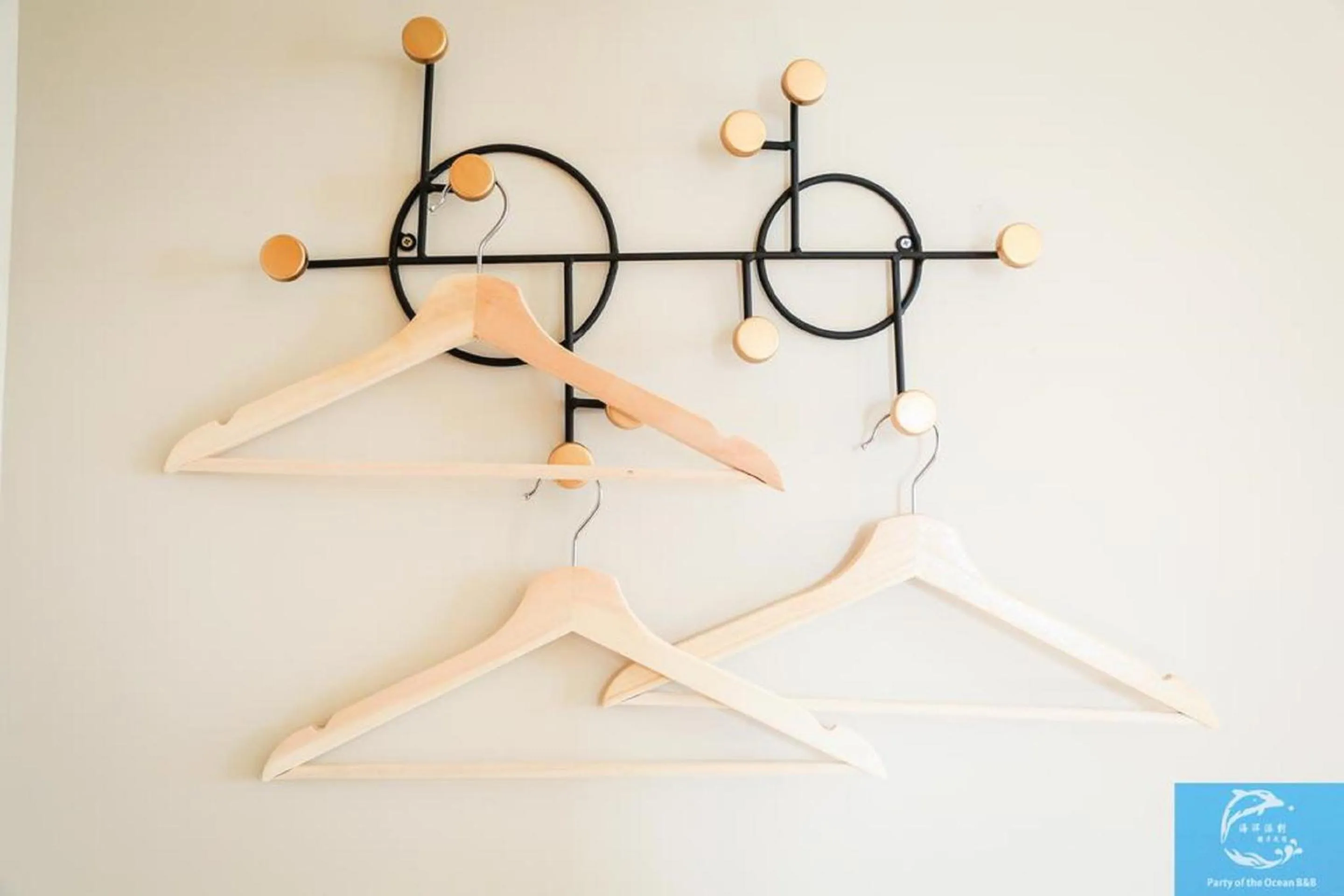 Decorative detail in Party of the Ocean B&B