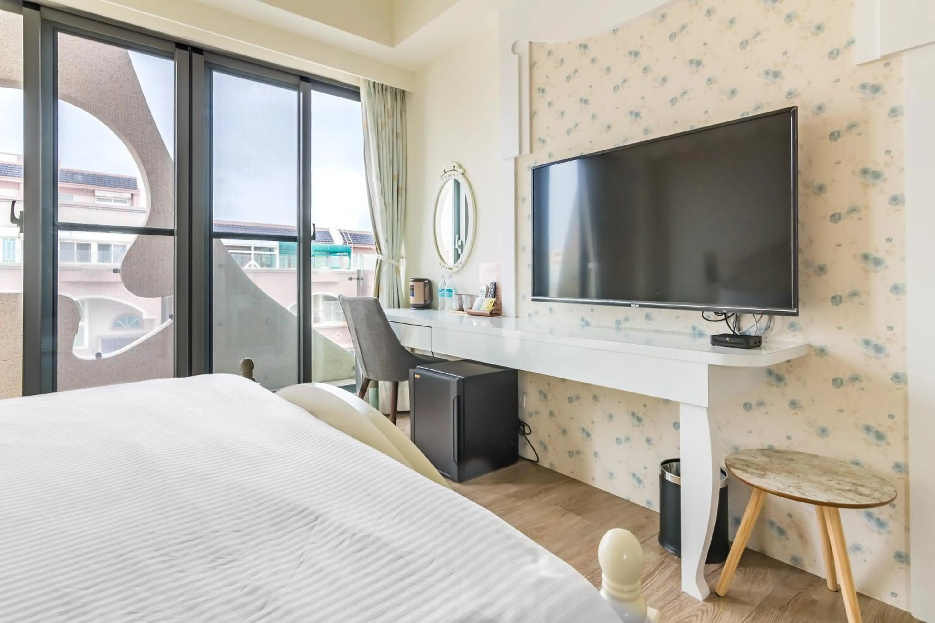 Decorative detail, Bed in Party of the Ocean B&B