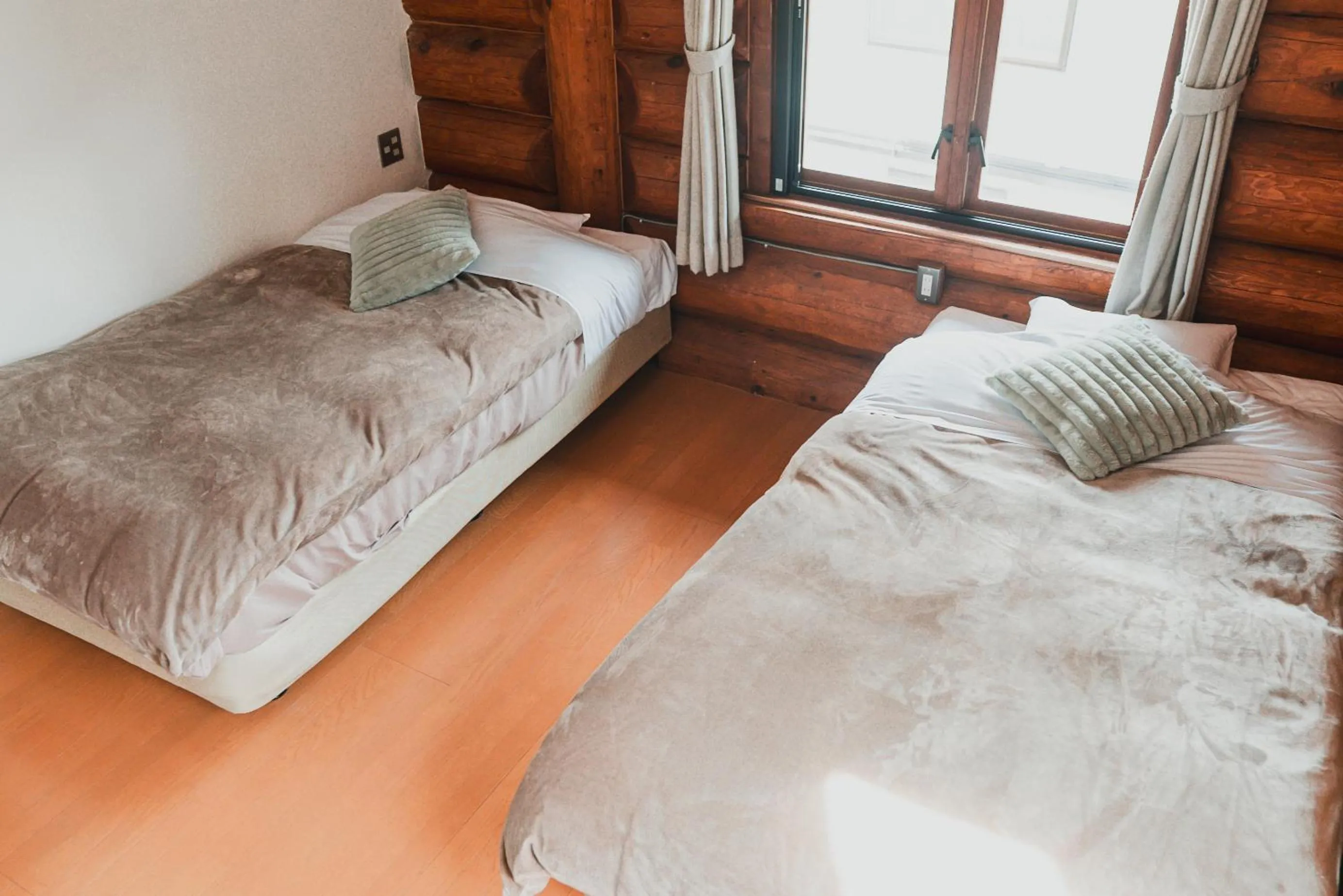 Photo of the whole room, Bed in Hakuba Brownie Cottages