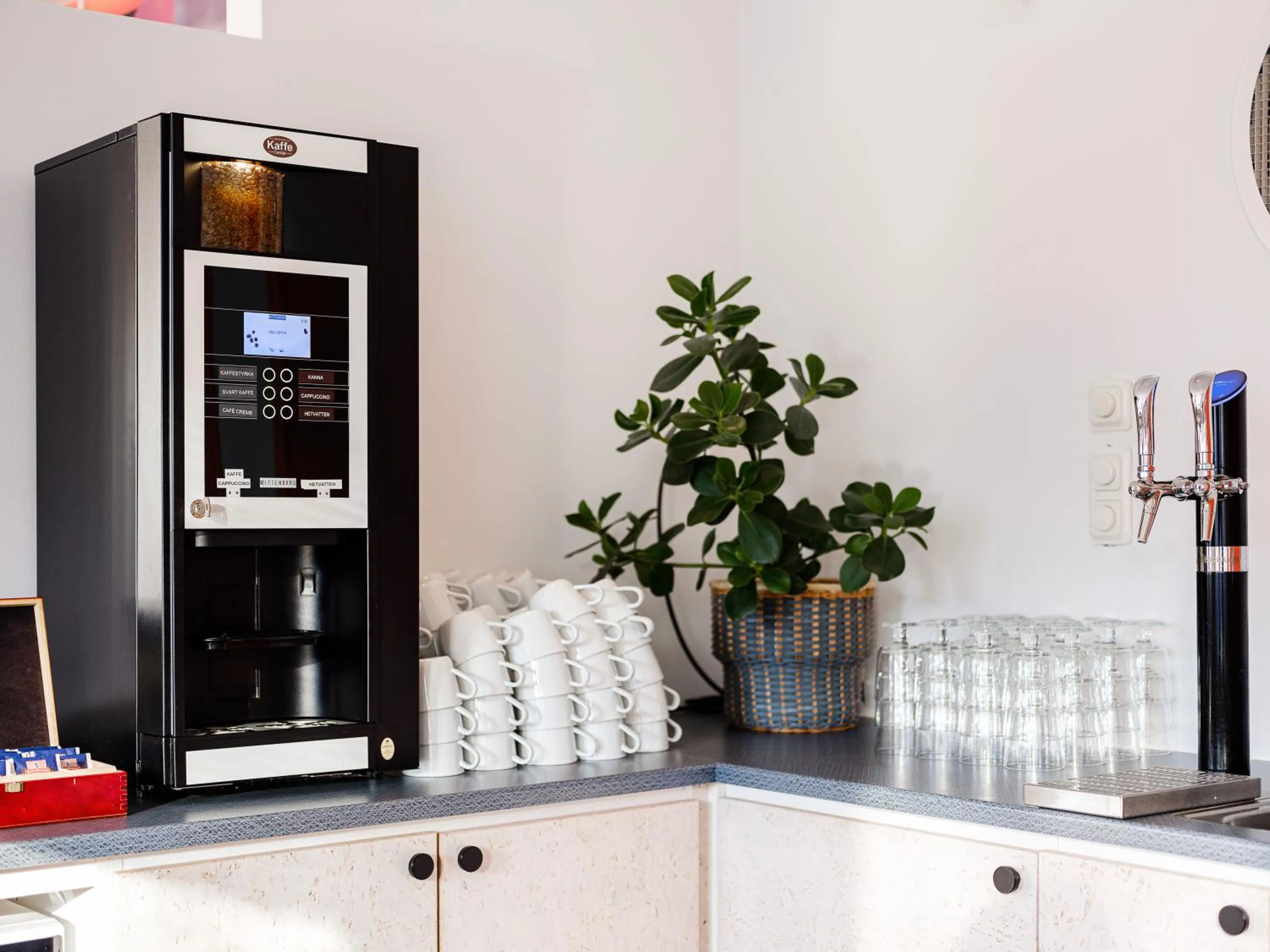 Coffee/tea facilities in Norrland YMCA Hostel Umeå