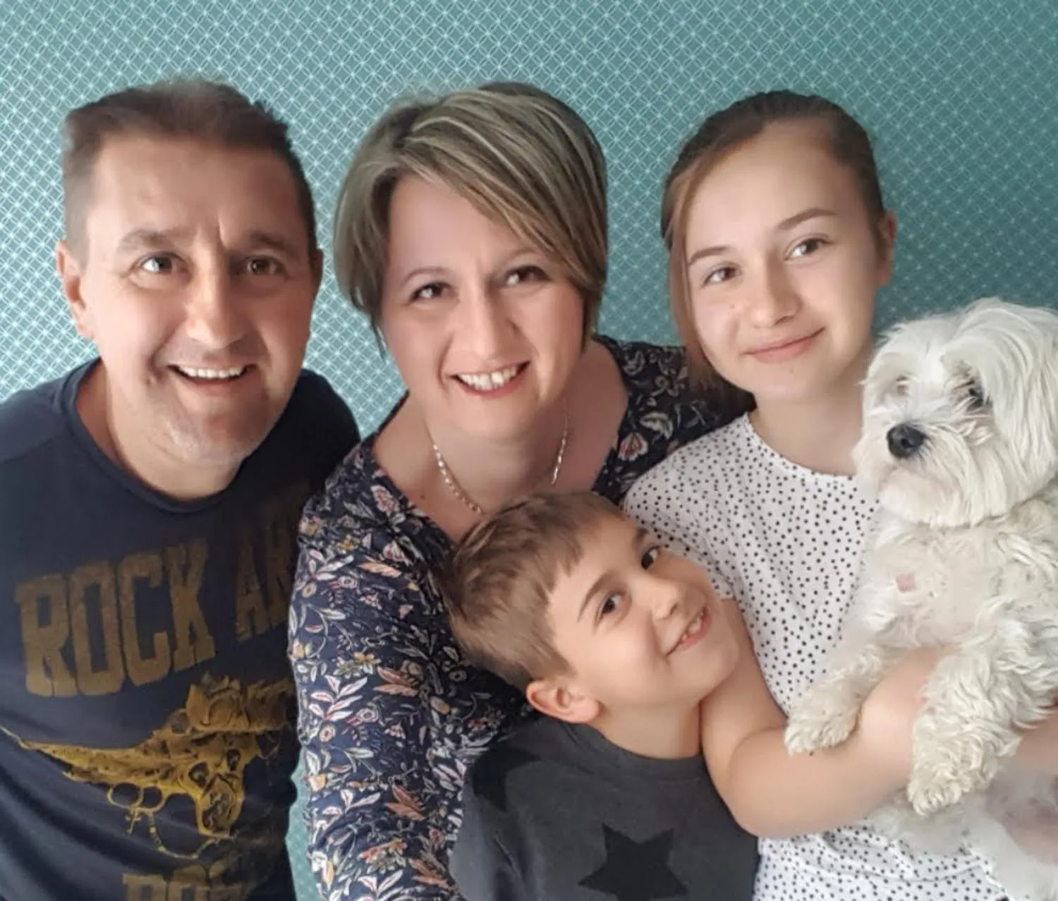 Family in Anett Villa
