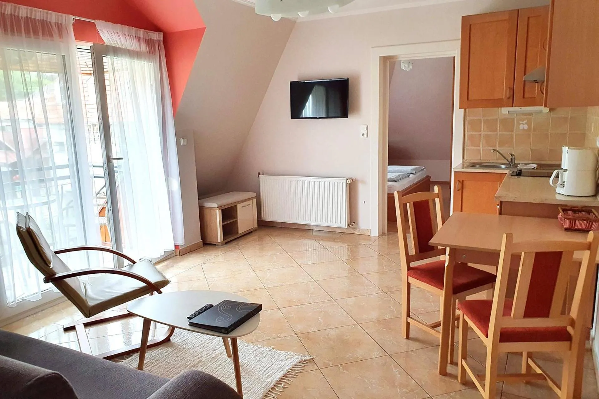 TV and multimedia in Anett Villa