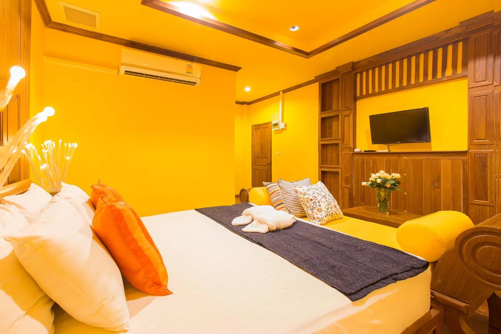 Bedroom, Bed in S48 Hotel