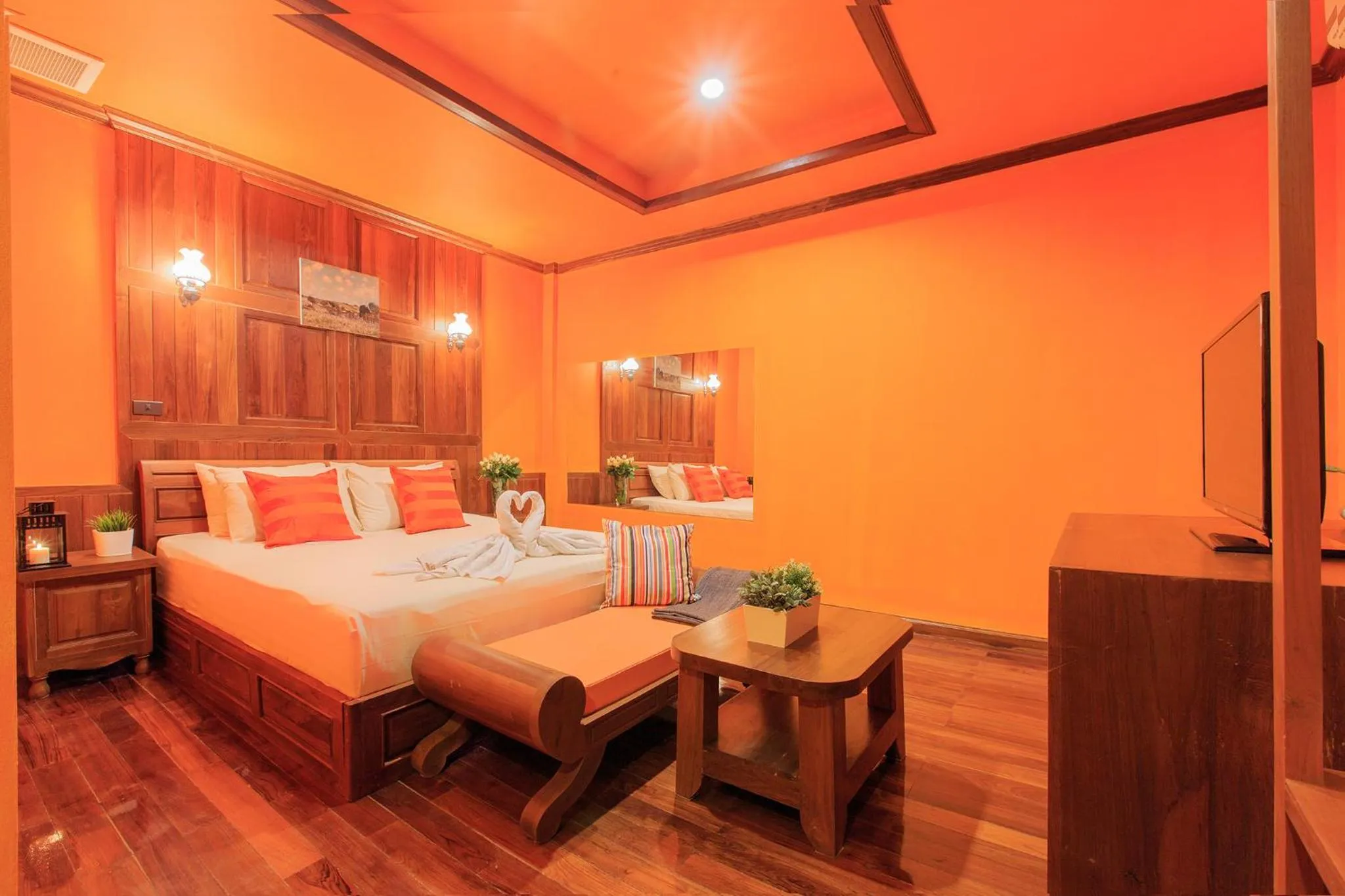 Photo of the whole room, Bed in S48 Hotel