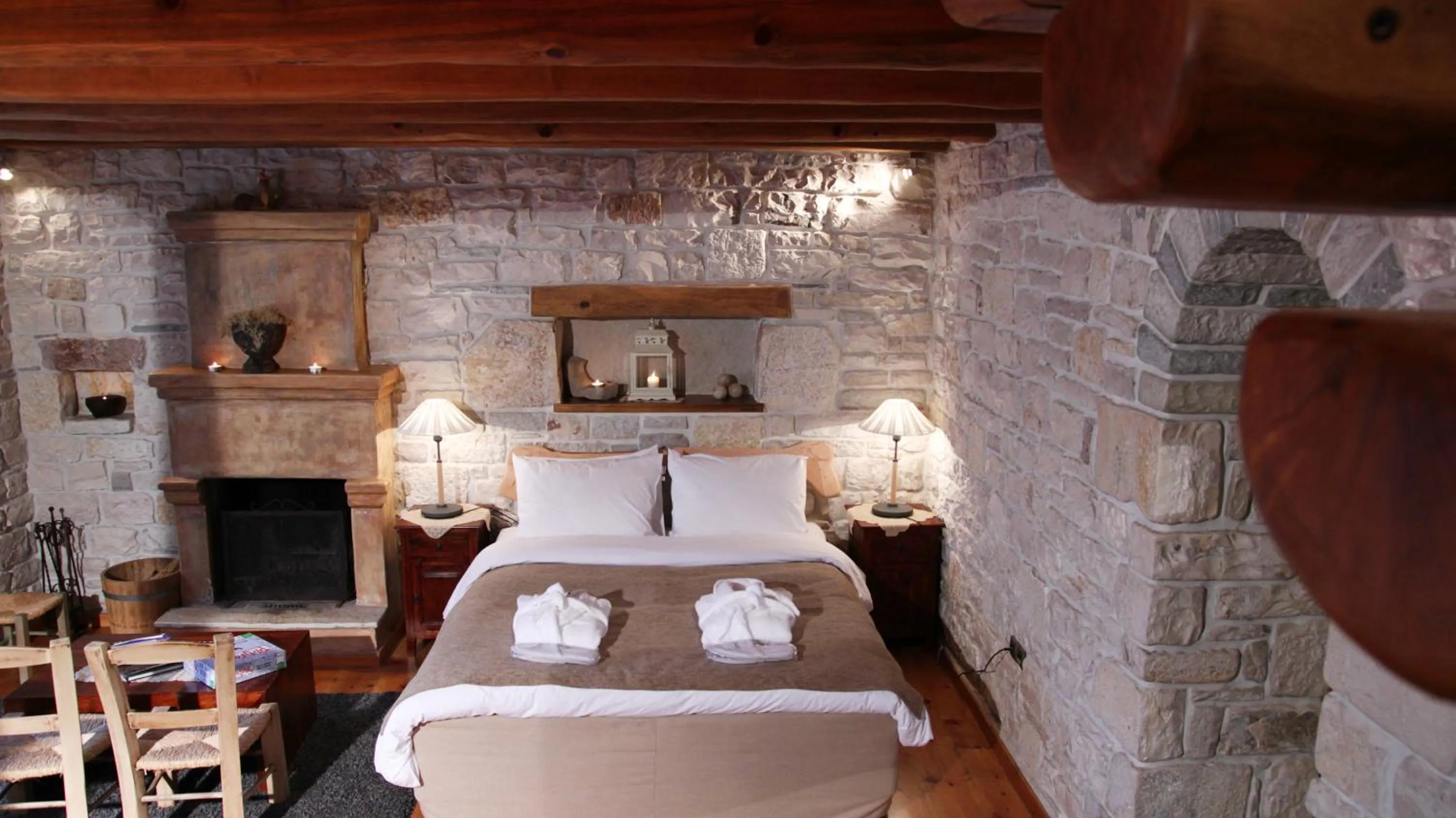 Bed in Artsistas Houses