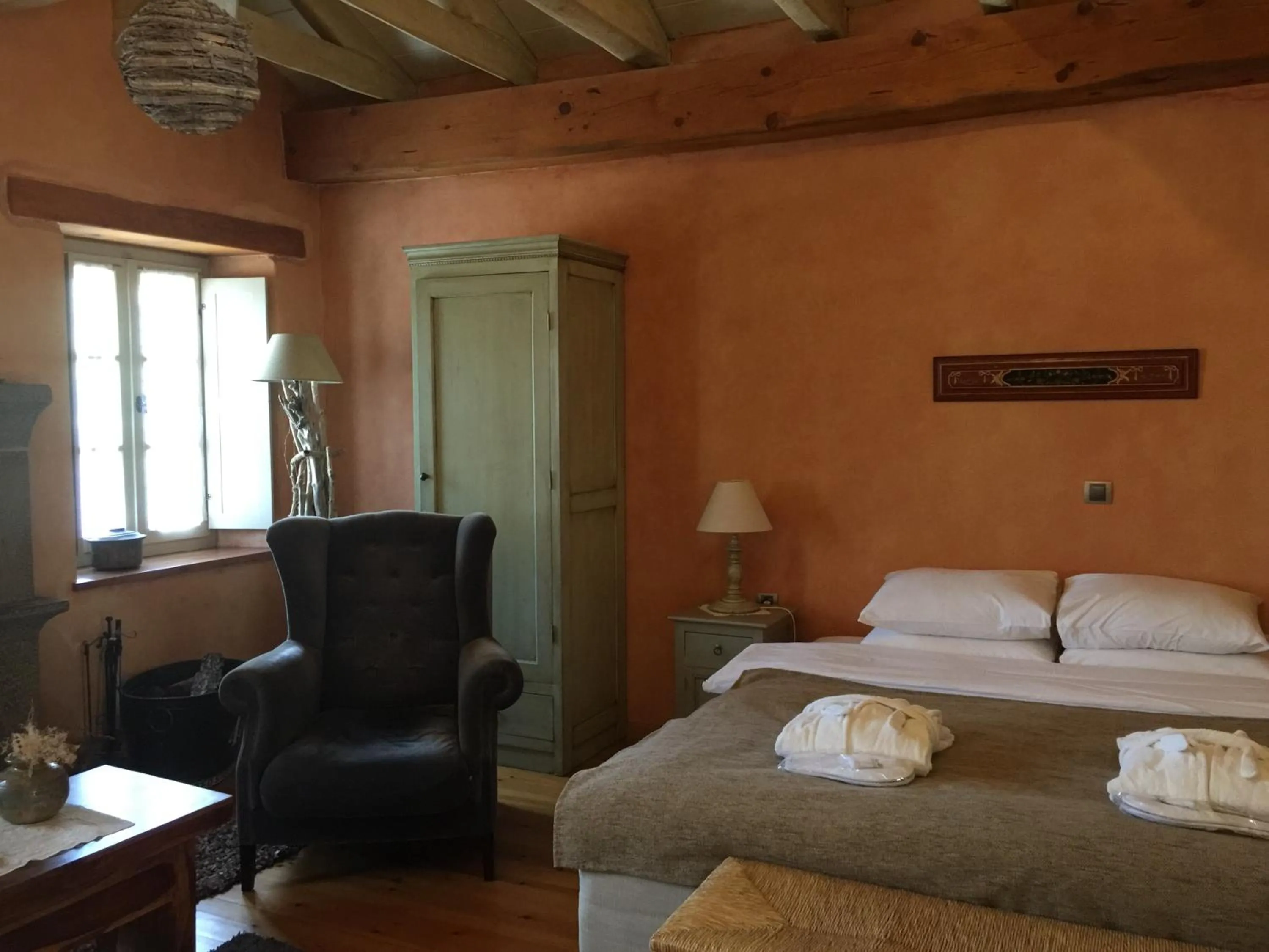 Photo of the whole room, Bed in Artsistas Houses