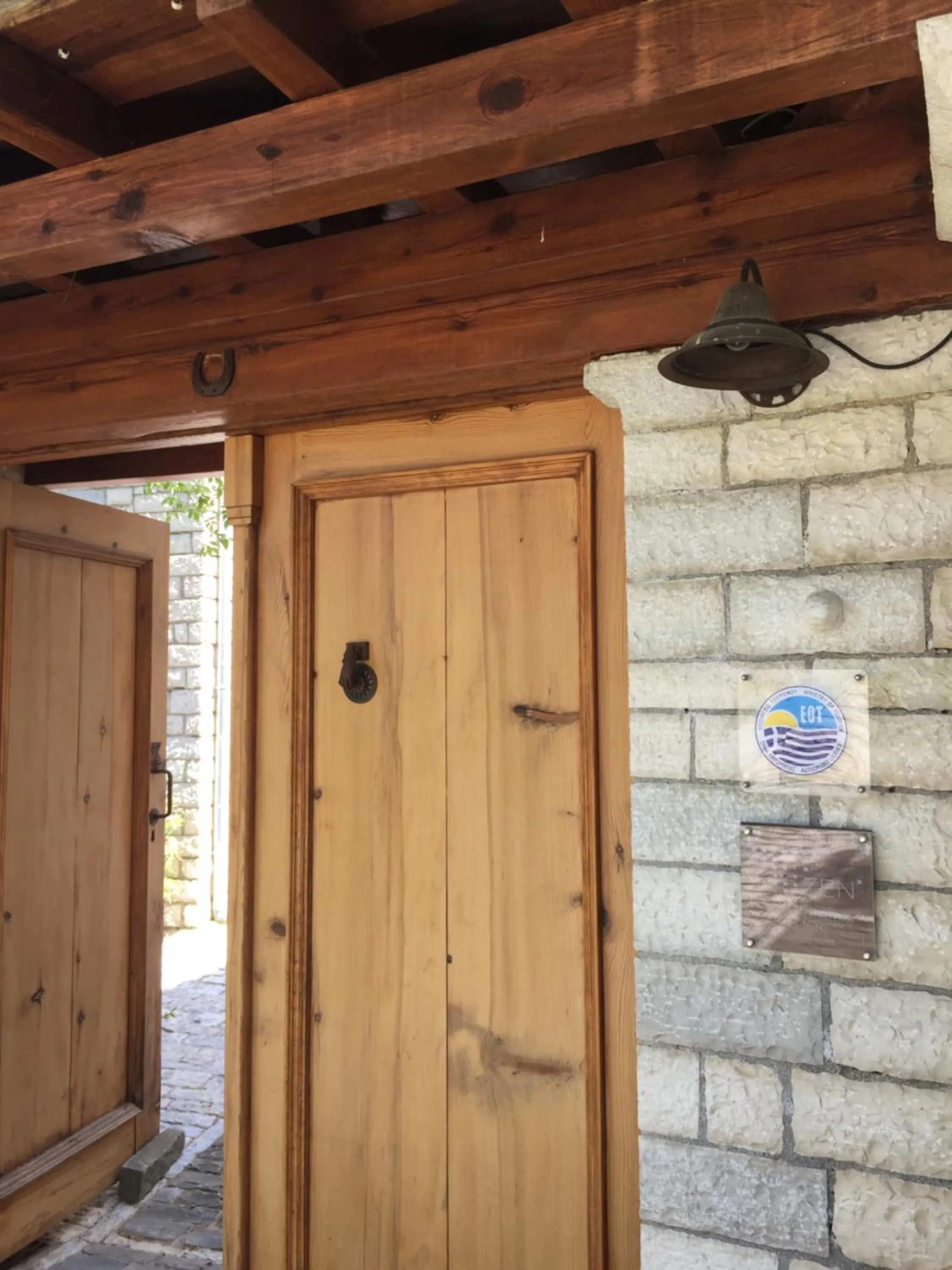 Facade/entrance in Artsistas Houses