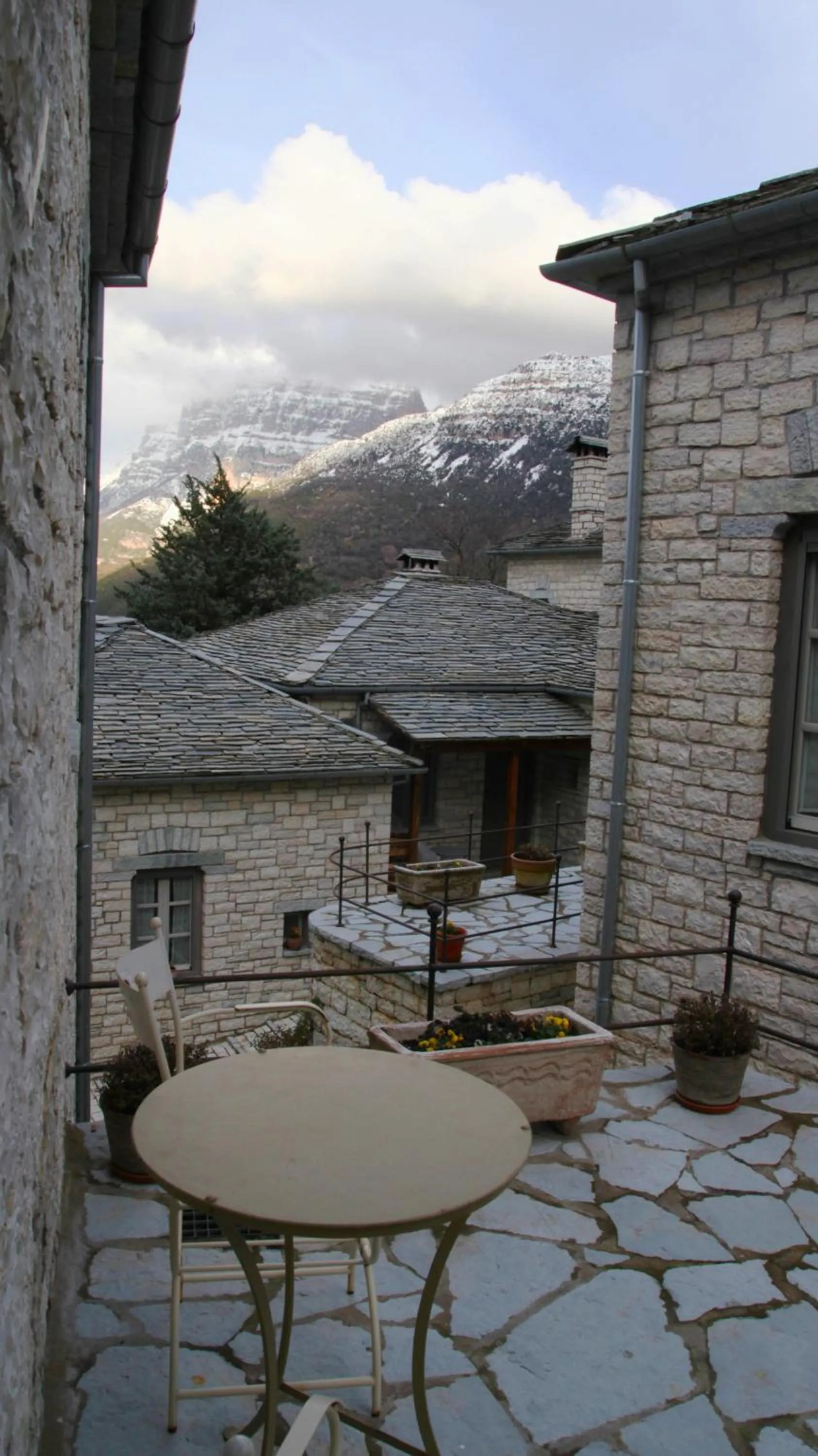 Facade/entrance in Artsistas Houses