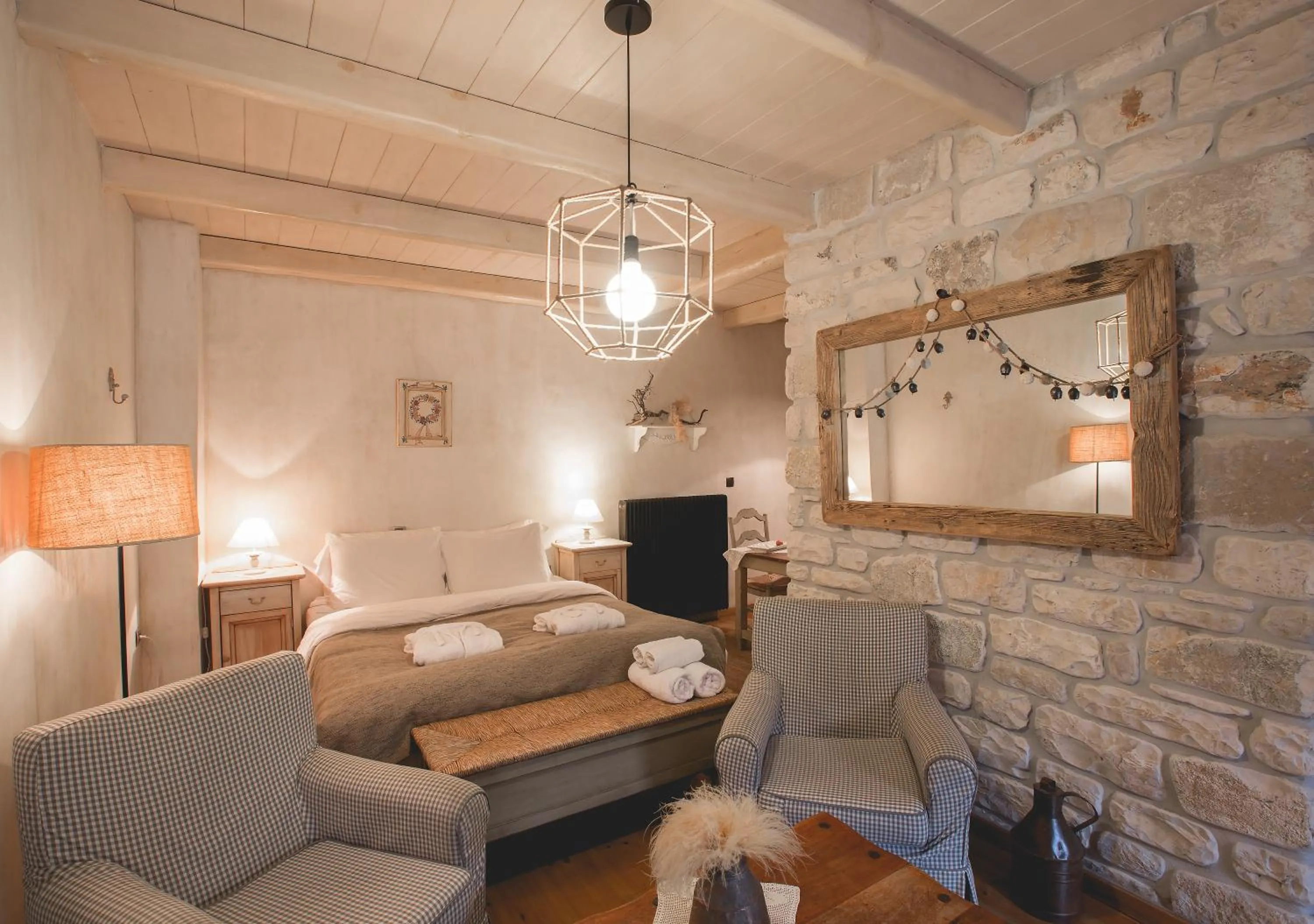 Photo of the whole room in Artsistas Houses