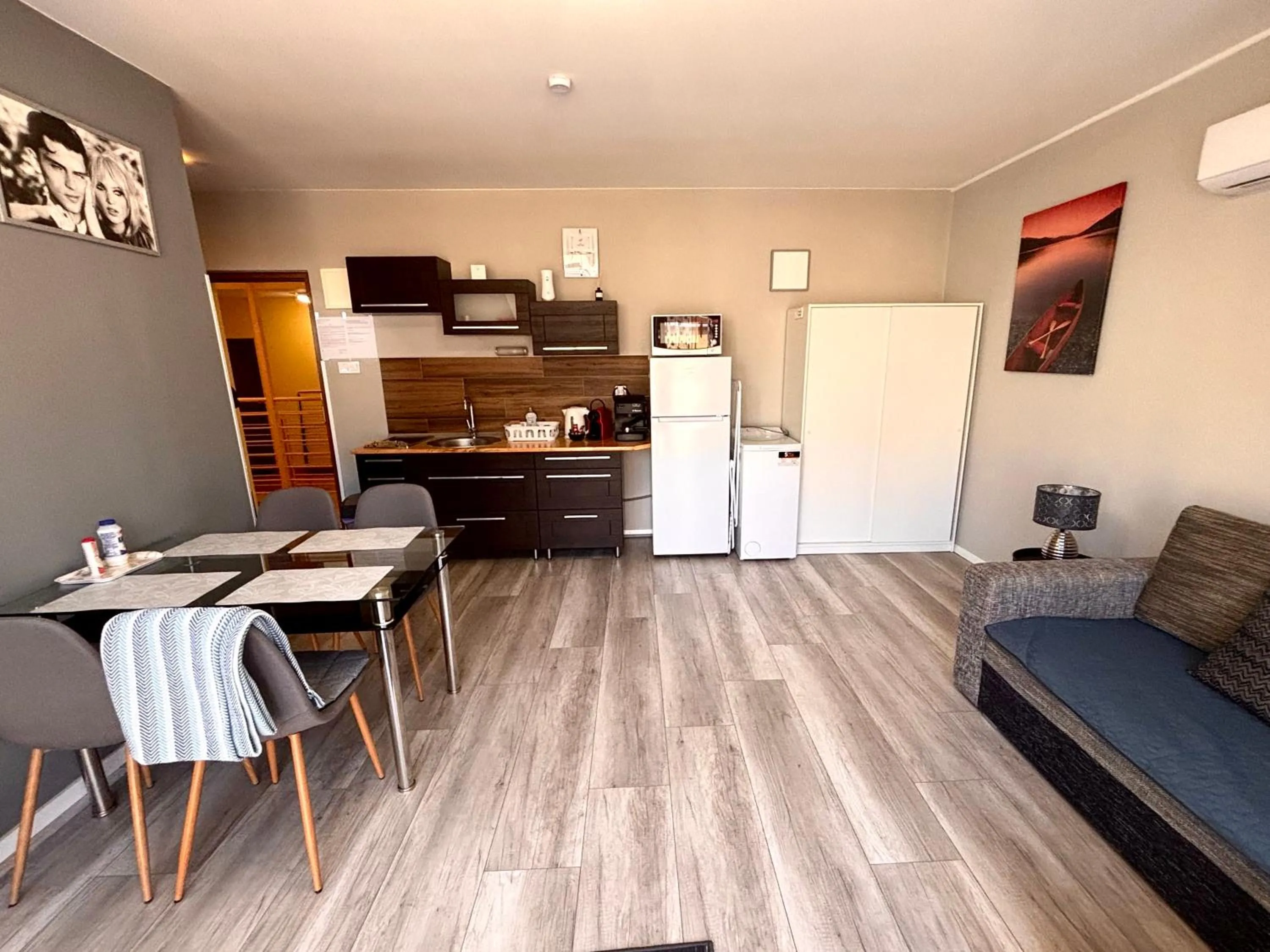 Kitchen or kitchenette in Dorina Wellness Apartman